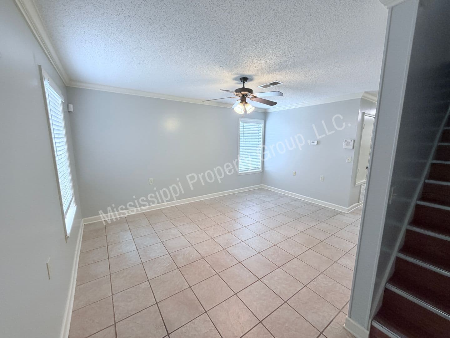 Oxford Townhome: 1017 Inverness Lane