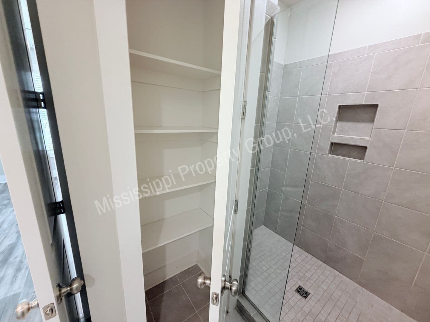 Oxford Townhome: 337 Stillwater Lane