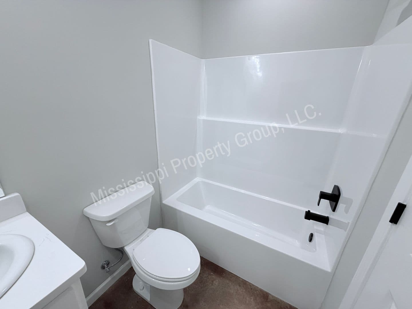 Oxford Townhome: 4851 S. Lamar Blvd