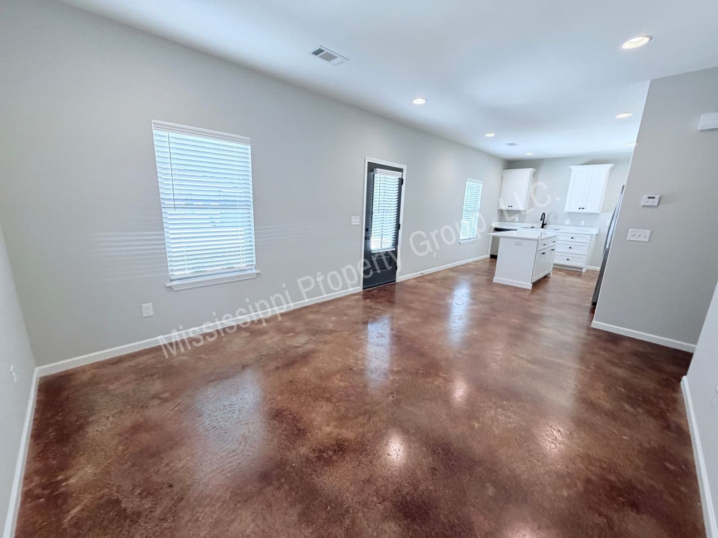 Oxford Townhome: 4851 S. Lamar Blvd