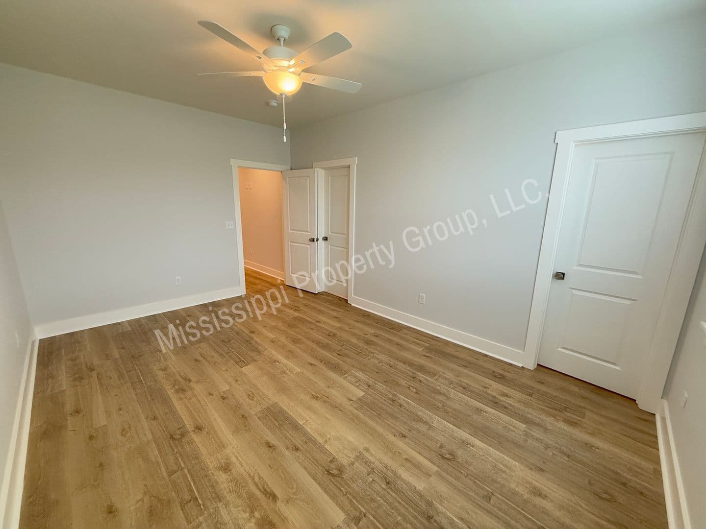 Oxford Townhome: 703 Miramar Lane