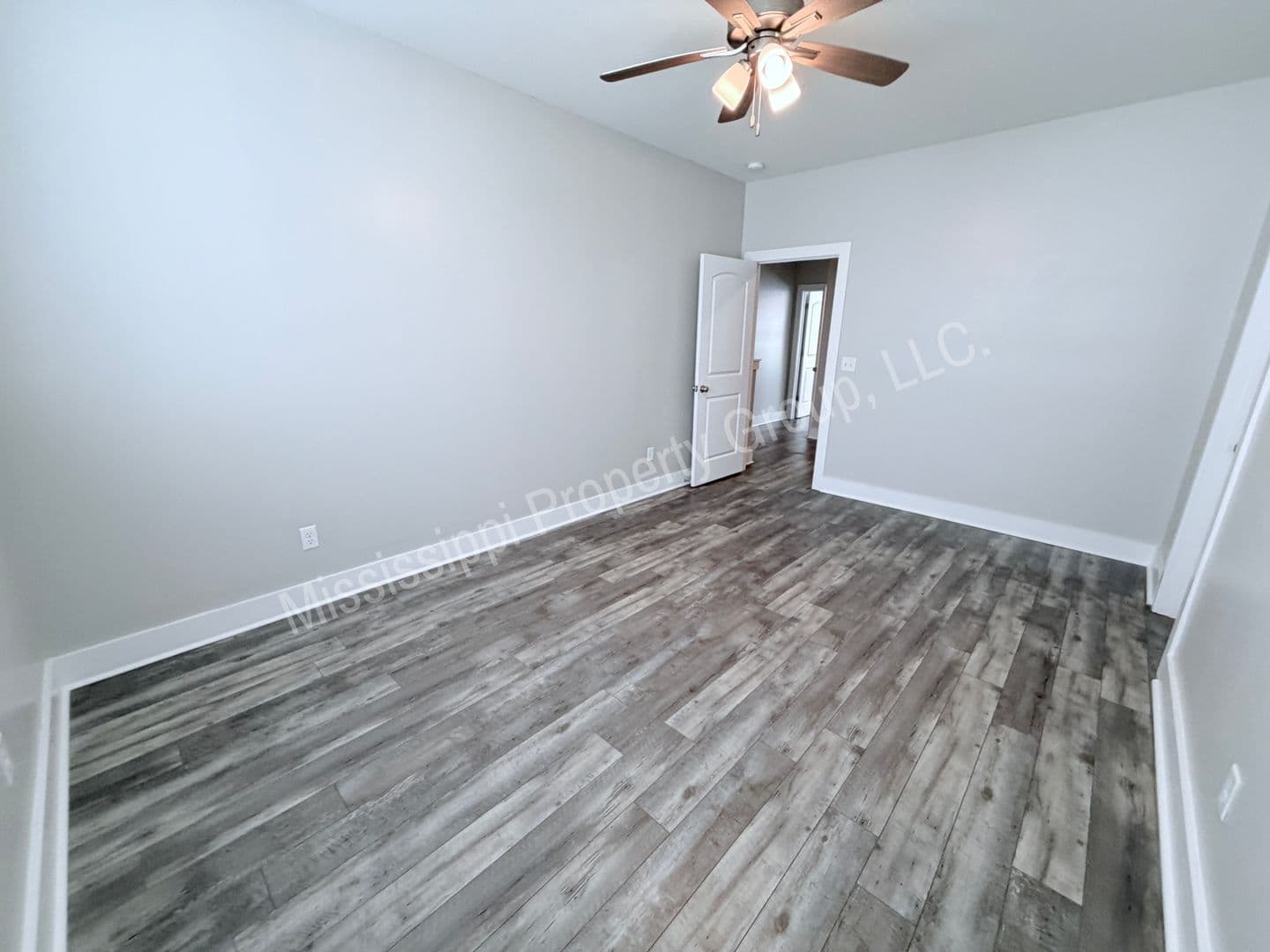 Oxford Townhome: 337 Stillwater Lane