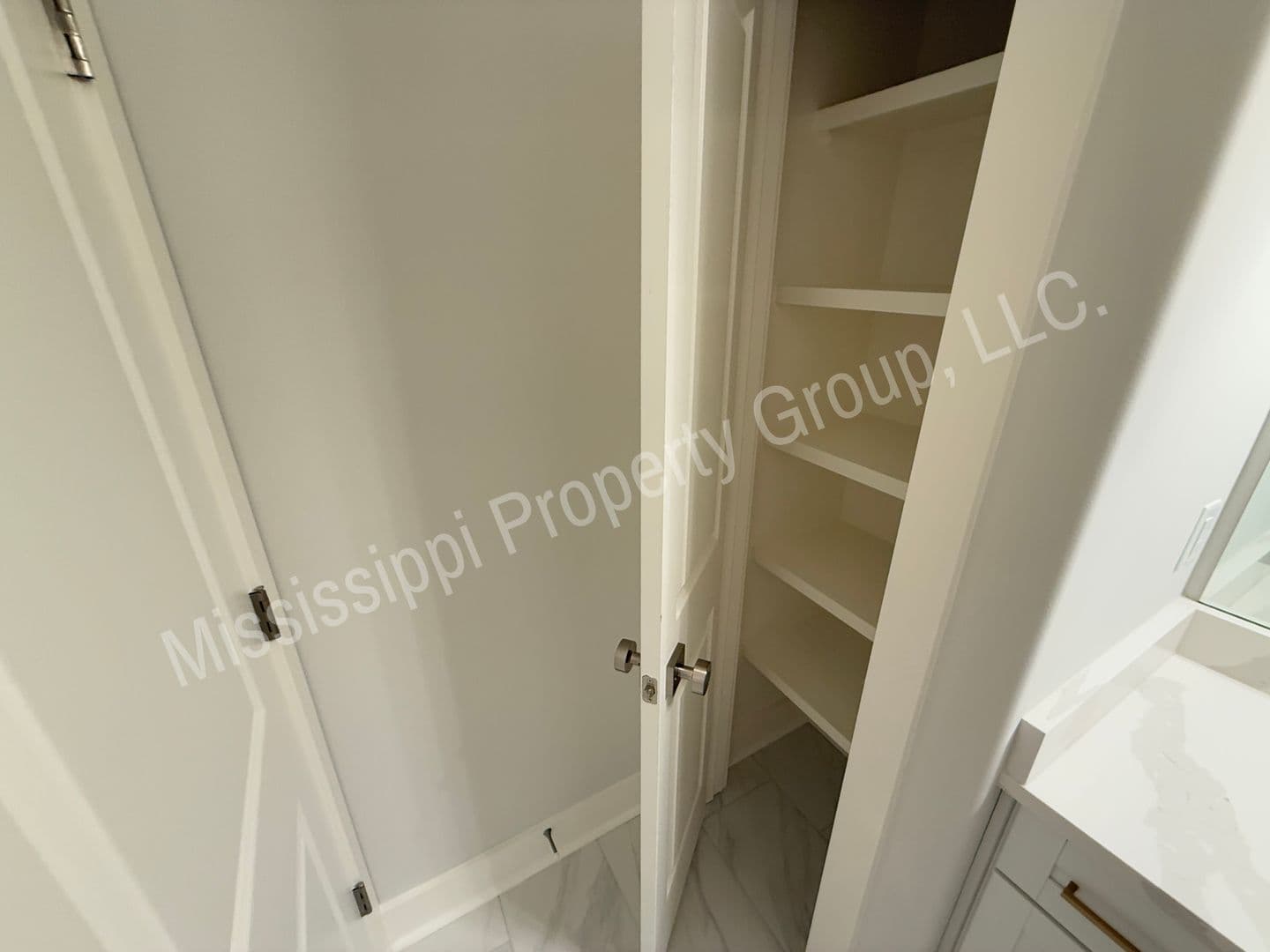 Oxford Townhome: 688 Miramar Lane