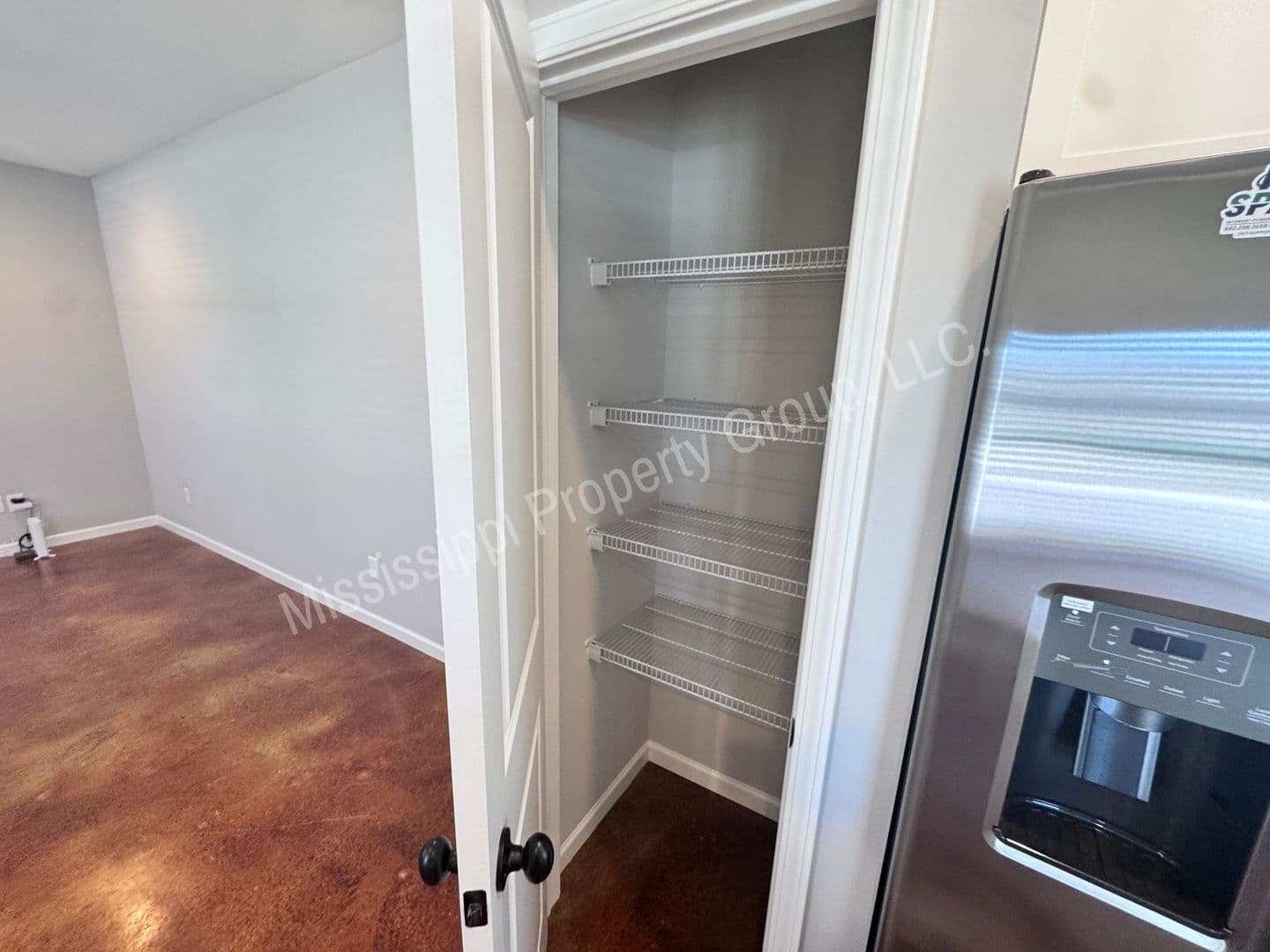 Oxford Townhome: 4851 S. Lamar Blvd
