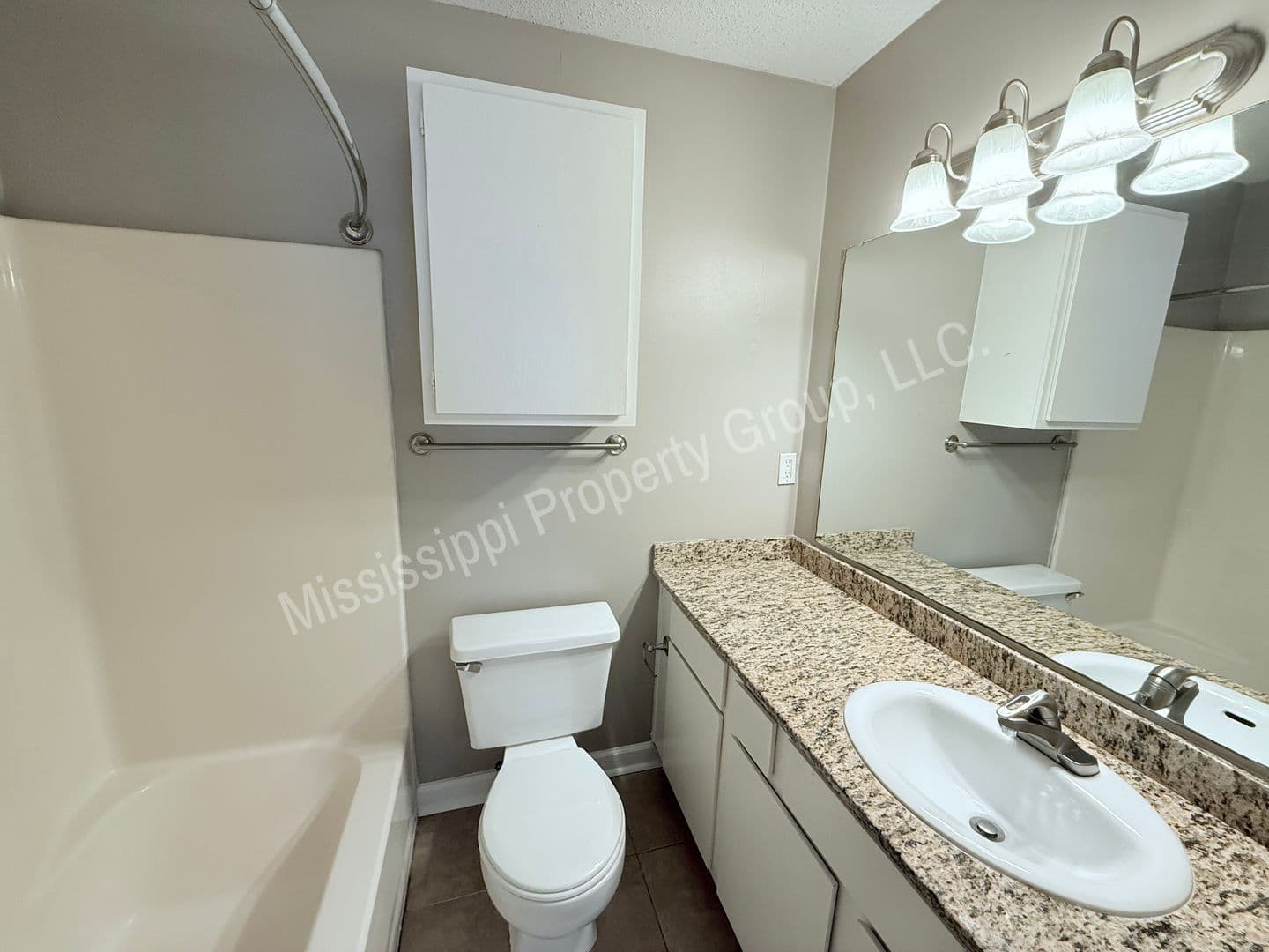 Oxford House: 2112 Old Taylor Road, Unit E8