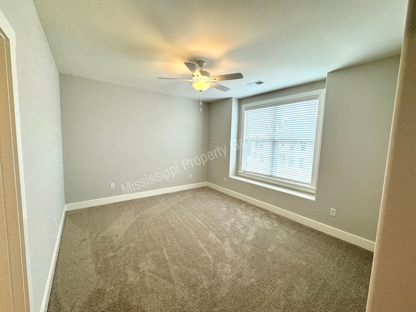 Oxford Townhome: 1837 Reserve Loop
