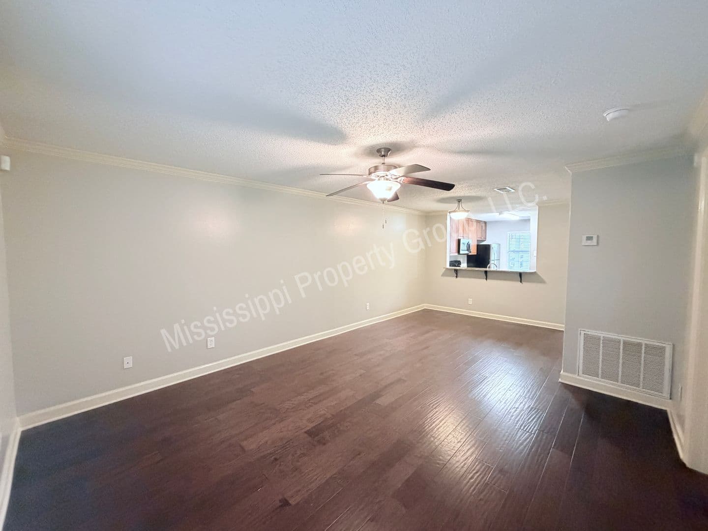 Oxford House: 2112 Old Taylor Road, F1