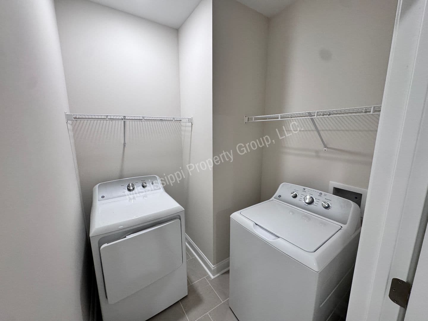 Oxford Townhome: 451 Lily Loop