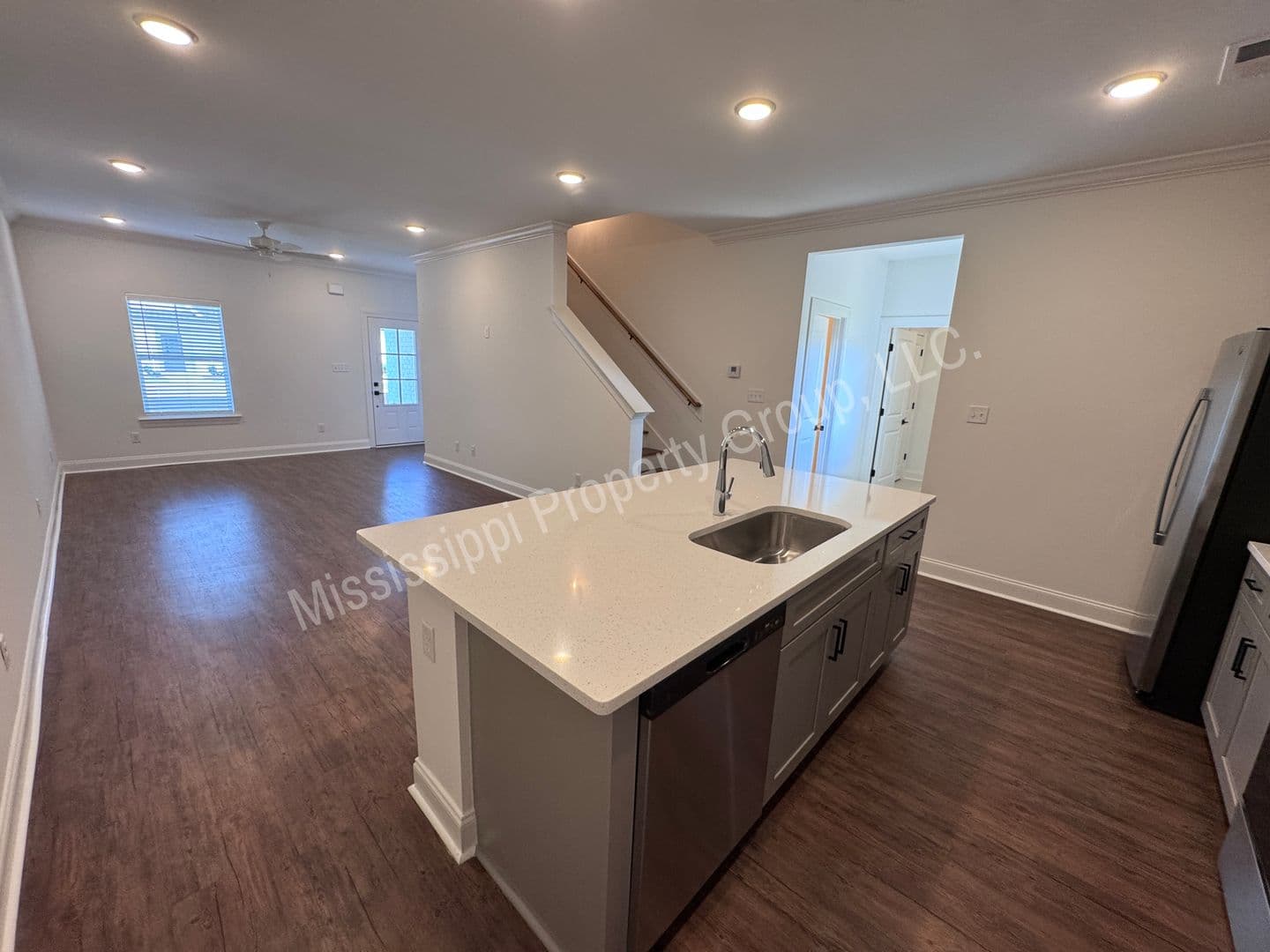 Oxford House: 312 Magnolia Court