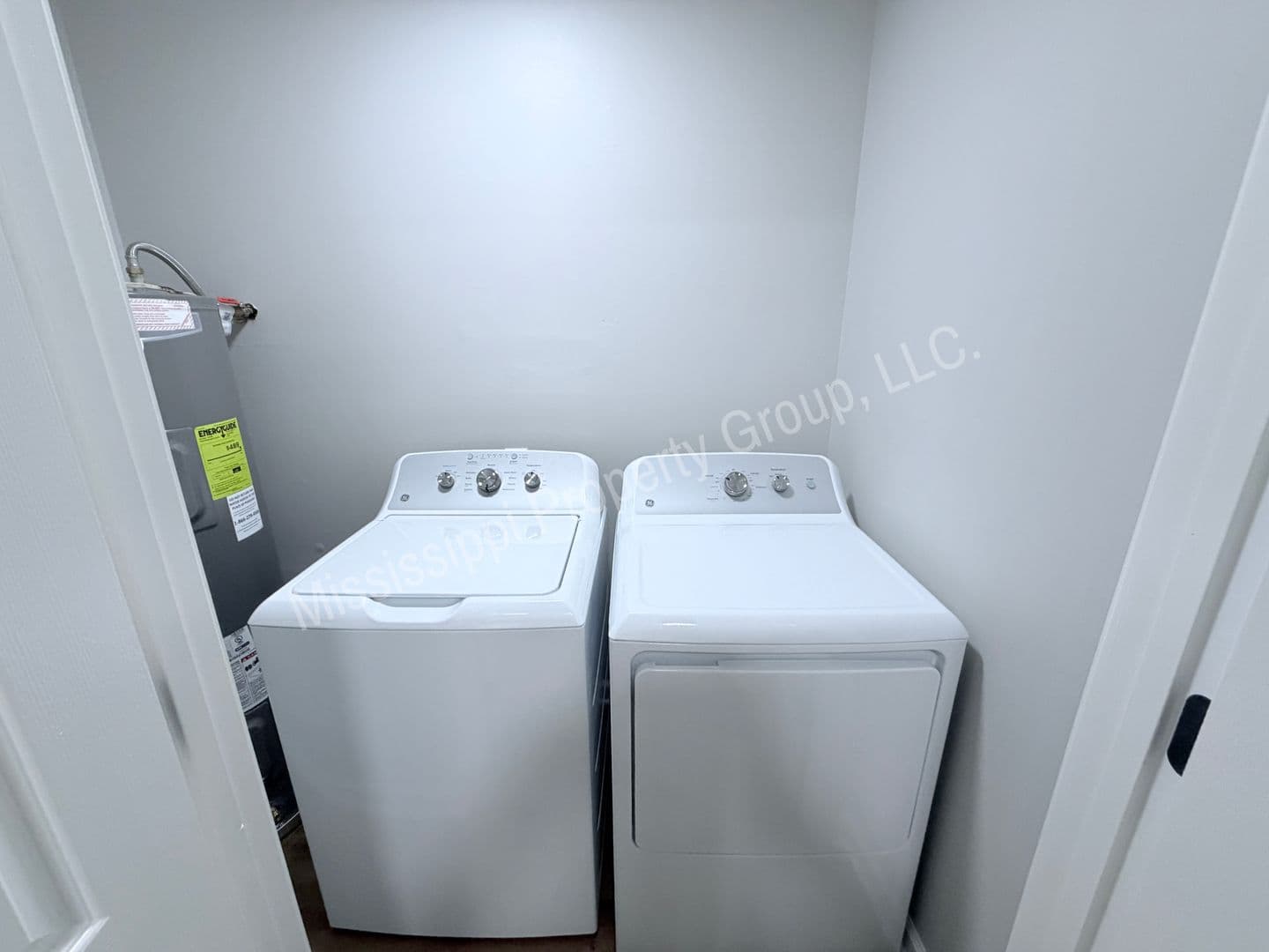 Oxford Townhome: 110 CR 102