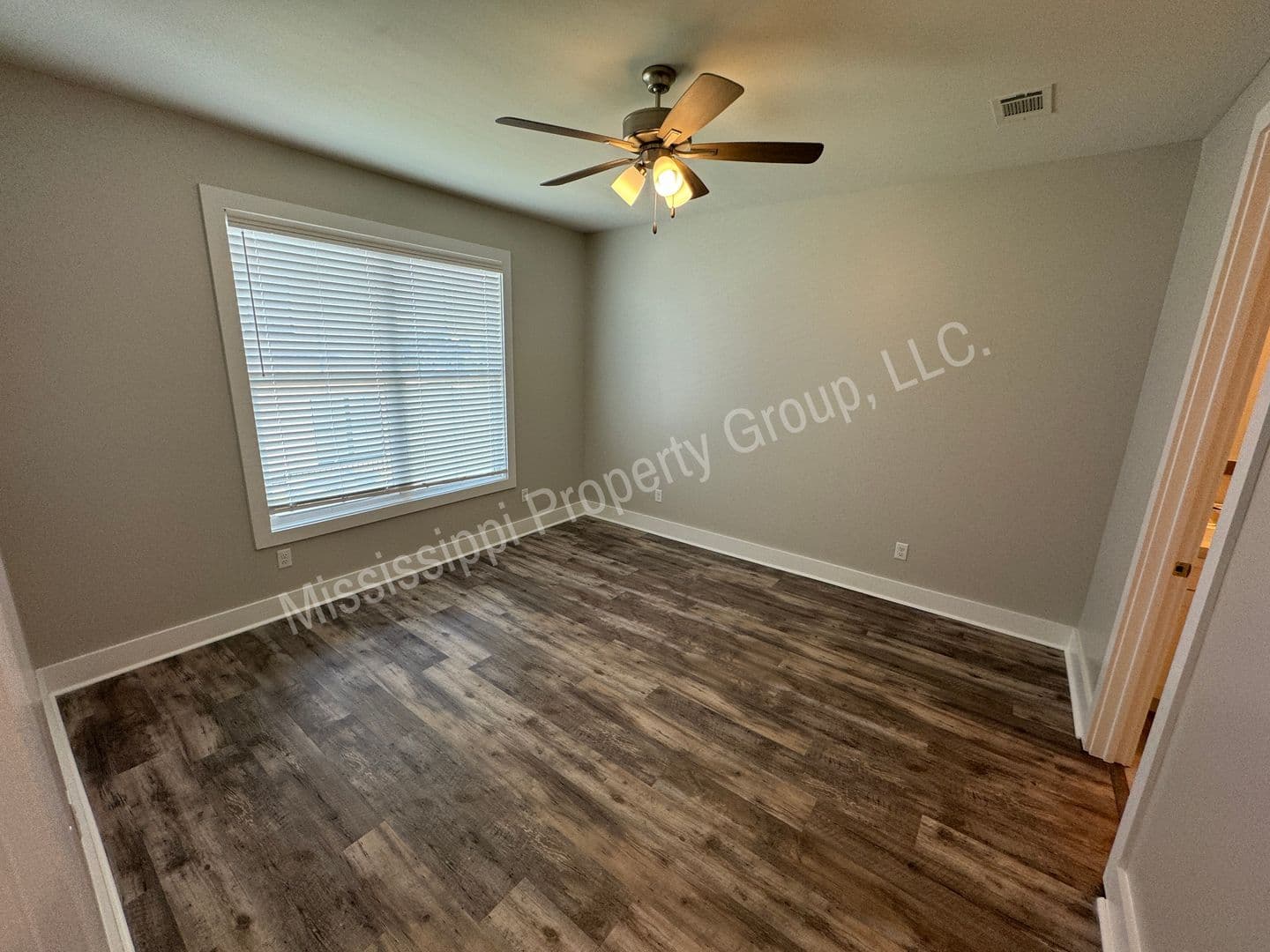 Oxford Townhome: 325 Stillwater Lane