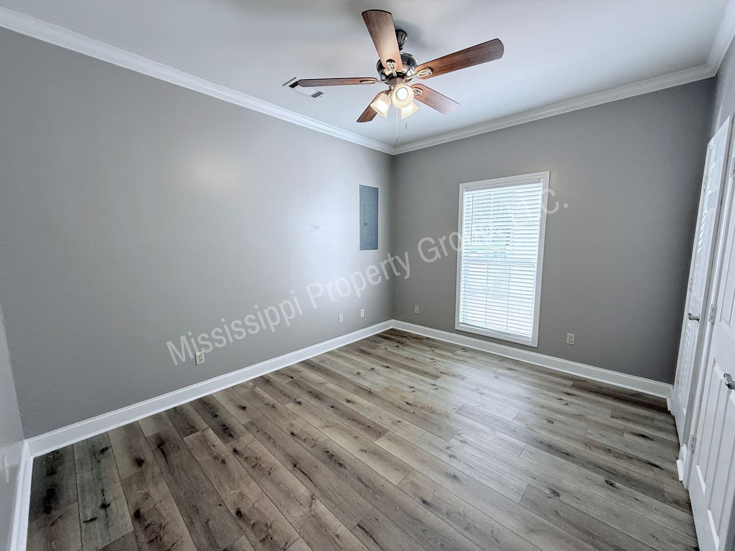 Oxford Townhome: 1 Mondrian Place