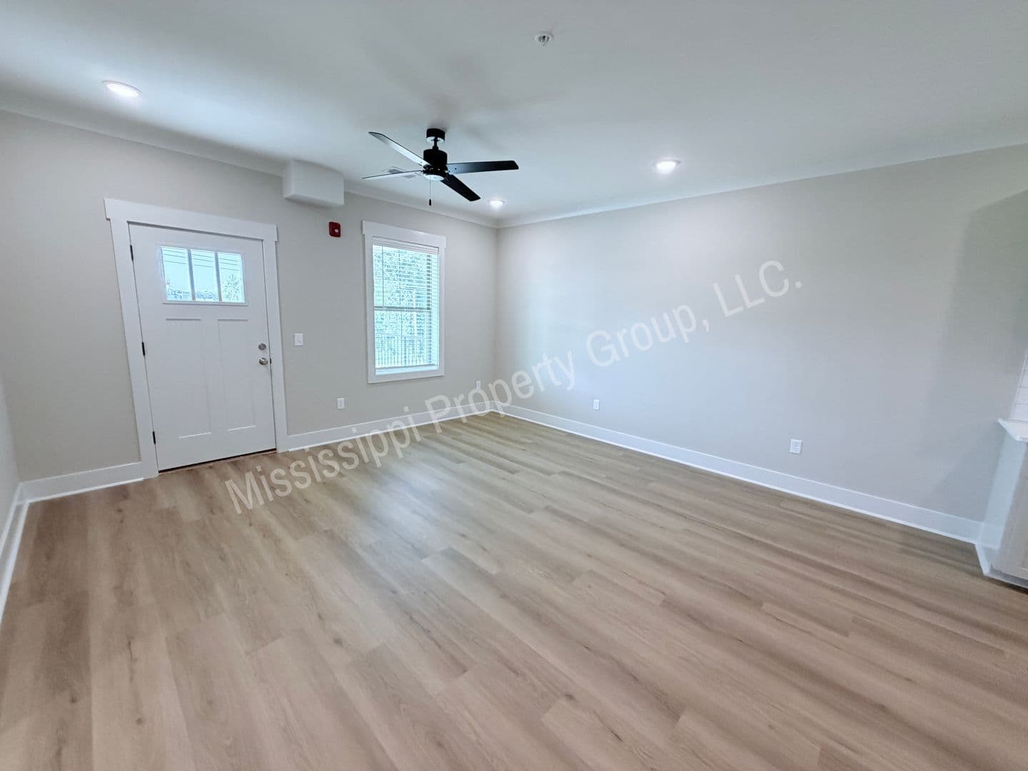 Oxford Apartment: 1401 Chickasaw Road