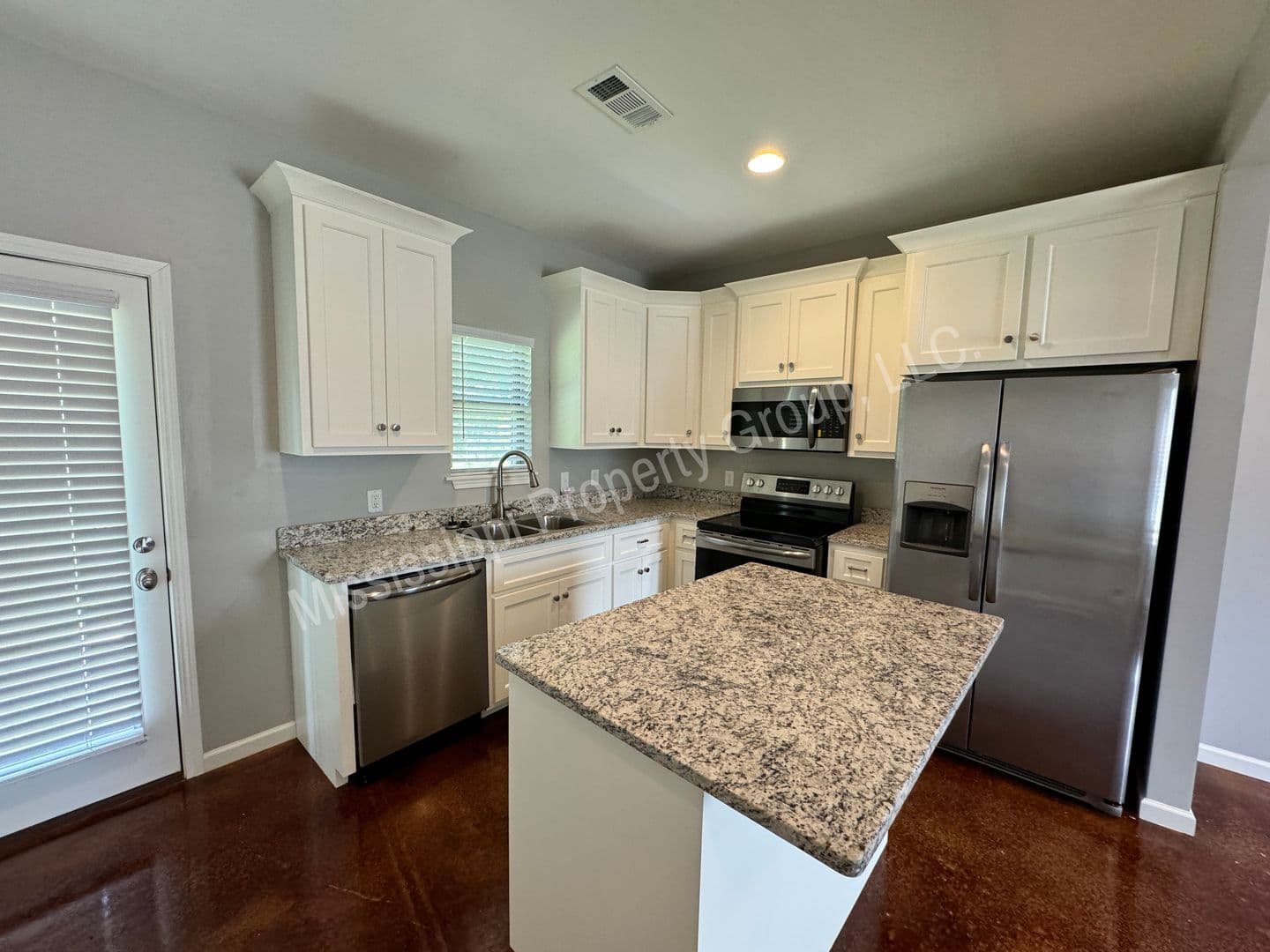 Oxford Condo: 1 Old Trail Circle