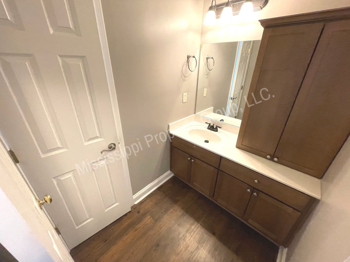Oxford House: 302 Shumard Cove