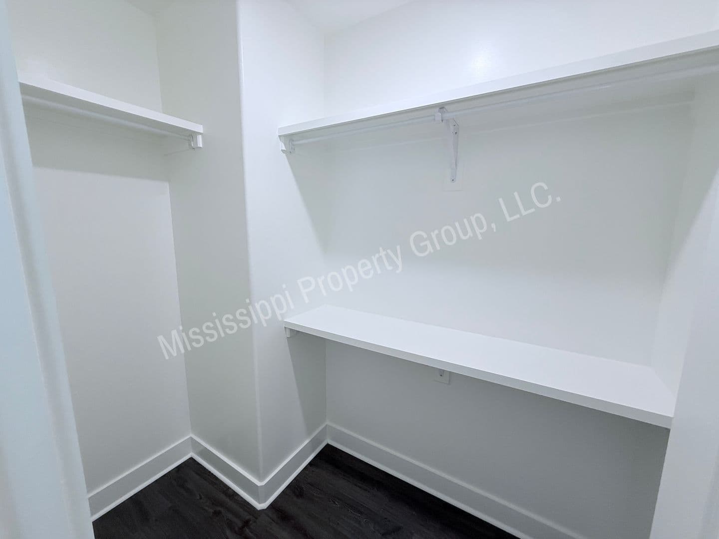 Oxford Townhome: 1817 Reserve Loop
