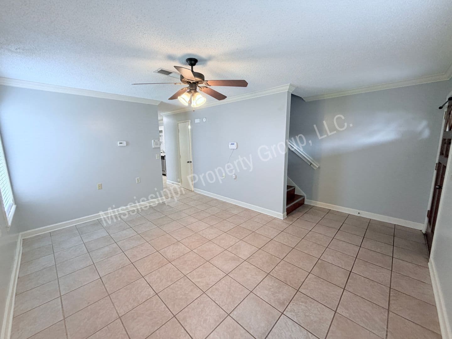 Oxford Townhome: 1017 Inverness Lane