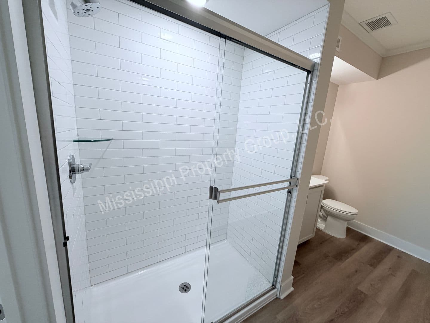 Oxford Apartment: 1205 Pleasant Drive