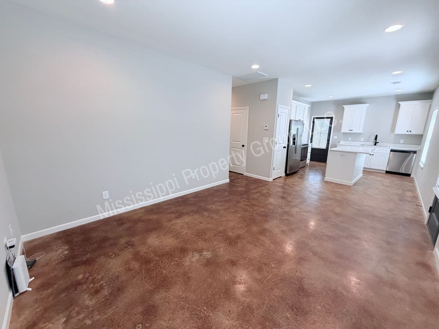 Oxford Townhome: 4851 S. Lamar Blvd