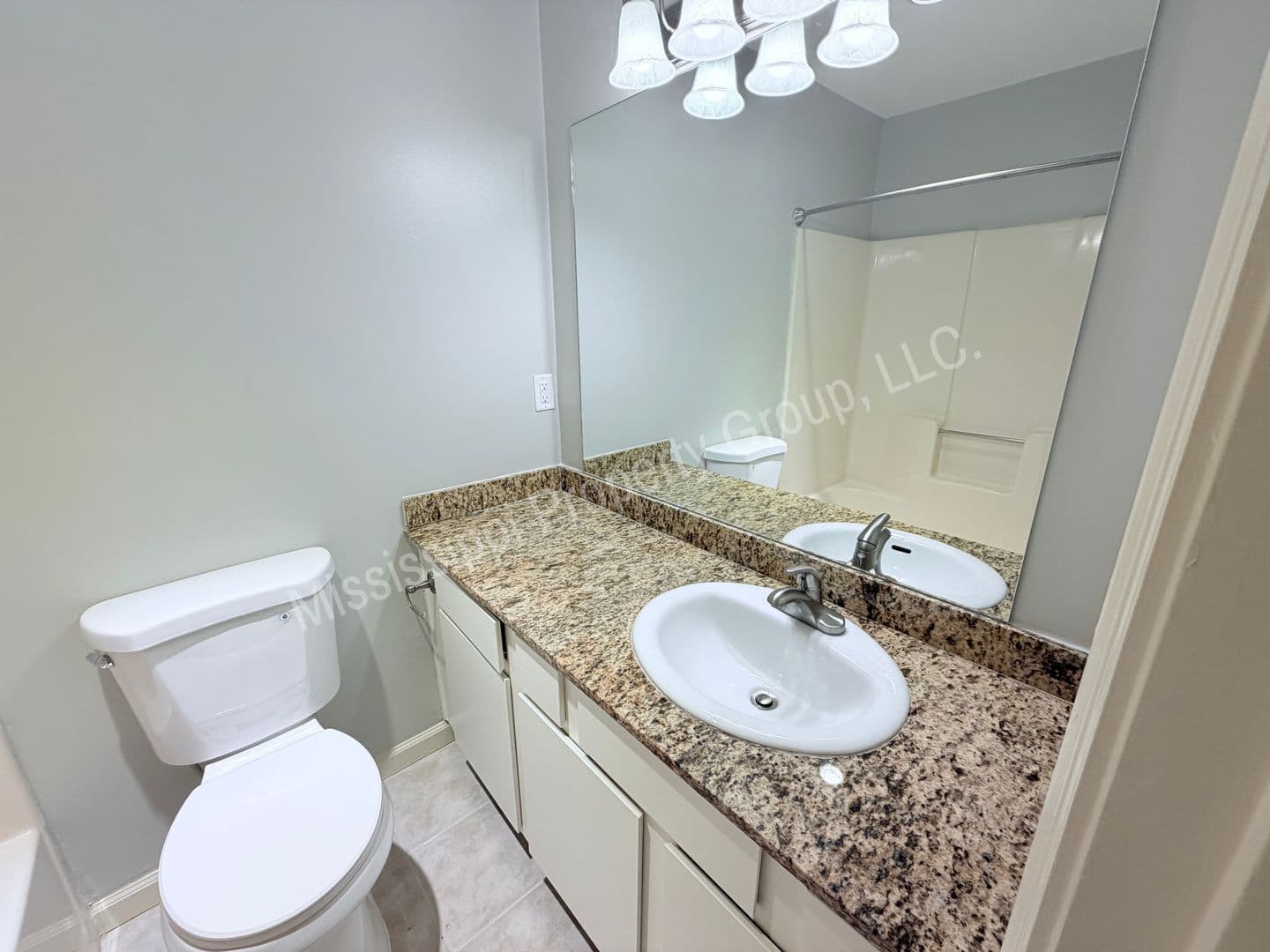 Oxford House: 2112 Old Taylor Road, F1