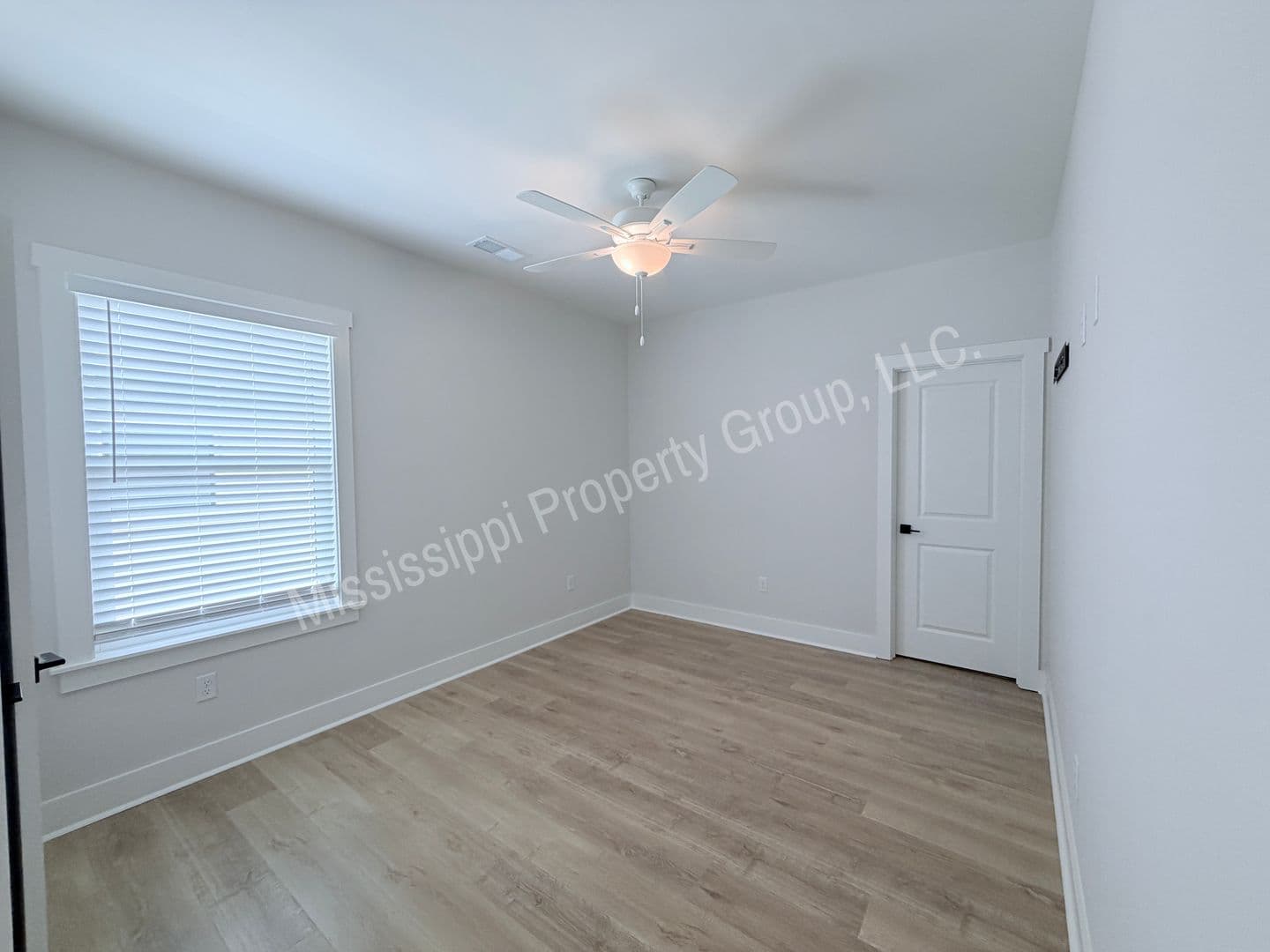 Oxford Townhome: 1616 Amalfi Drive