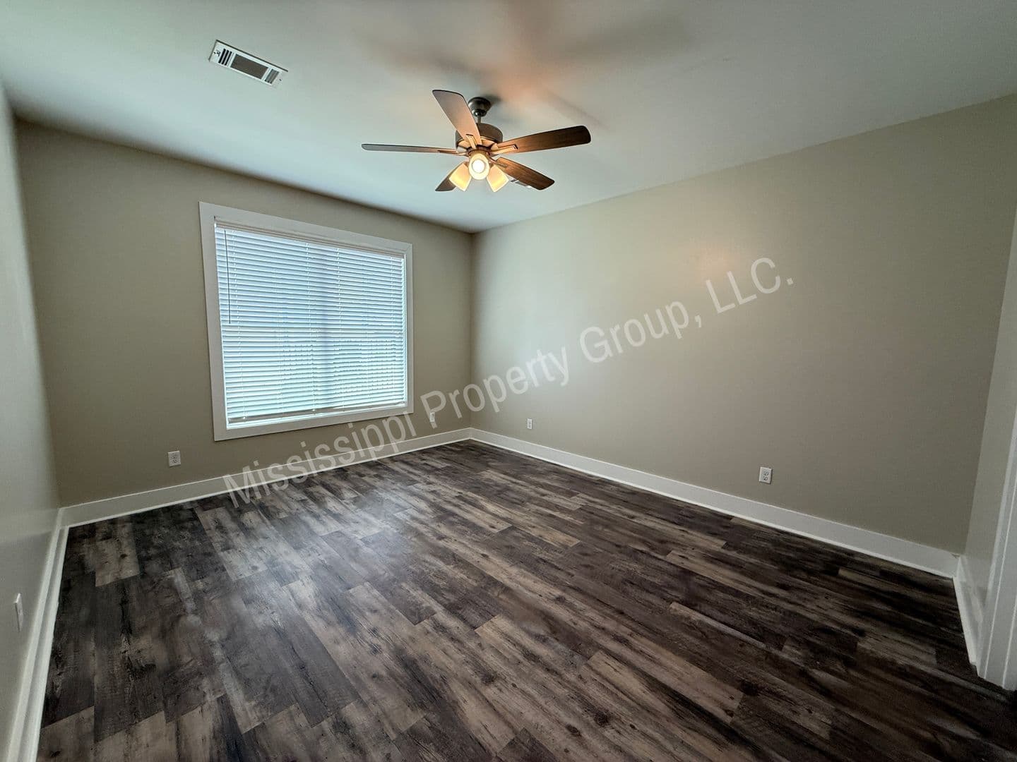 Oxford Townhome: 341 Stillwater Lane