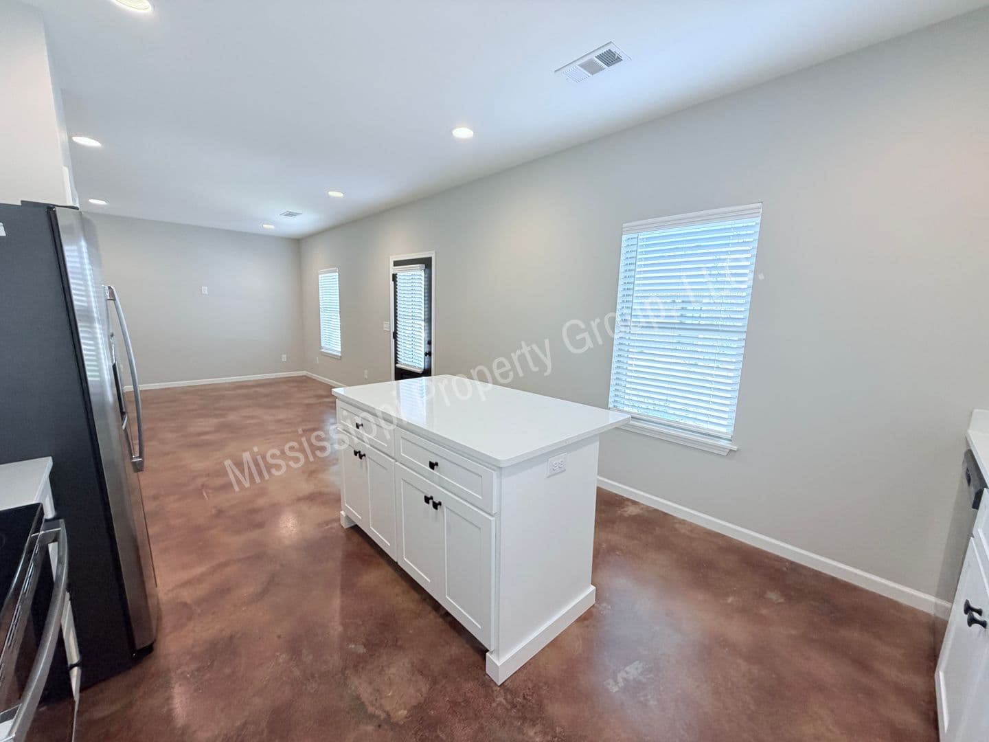 Oxford Townhome: 4851 S. Lamar Blvd