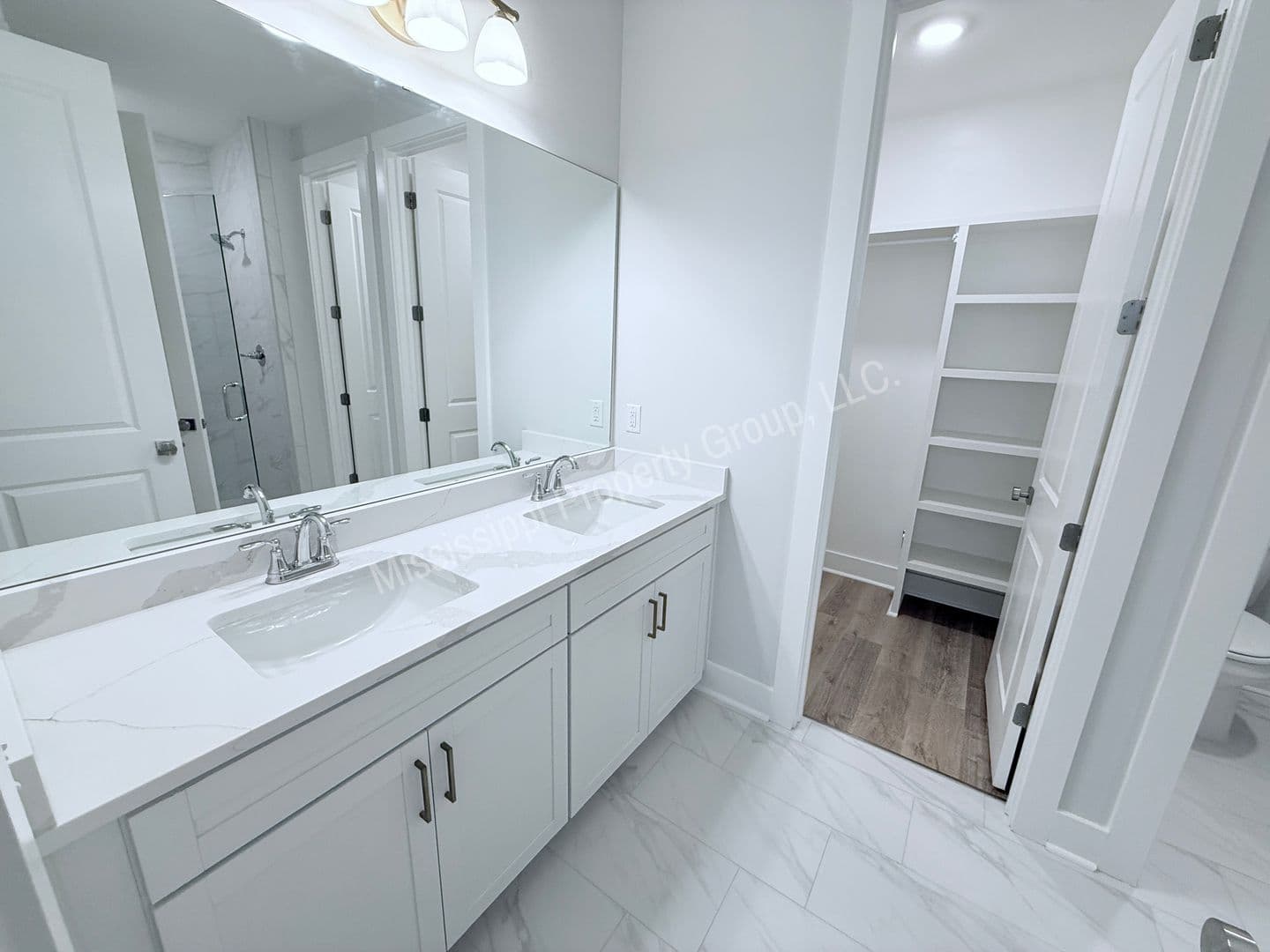 Oxford Townhome: 692 Miramar Lane