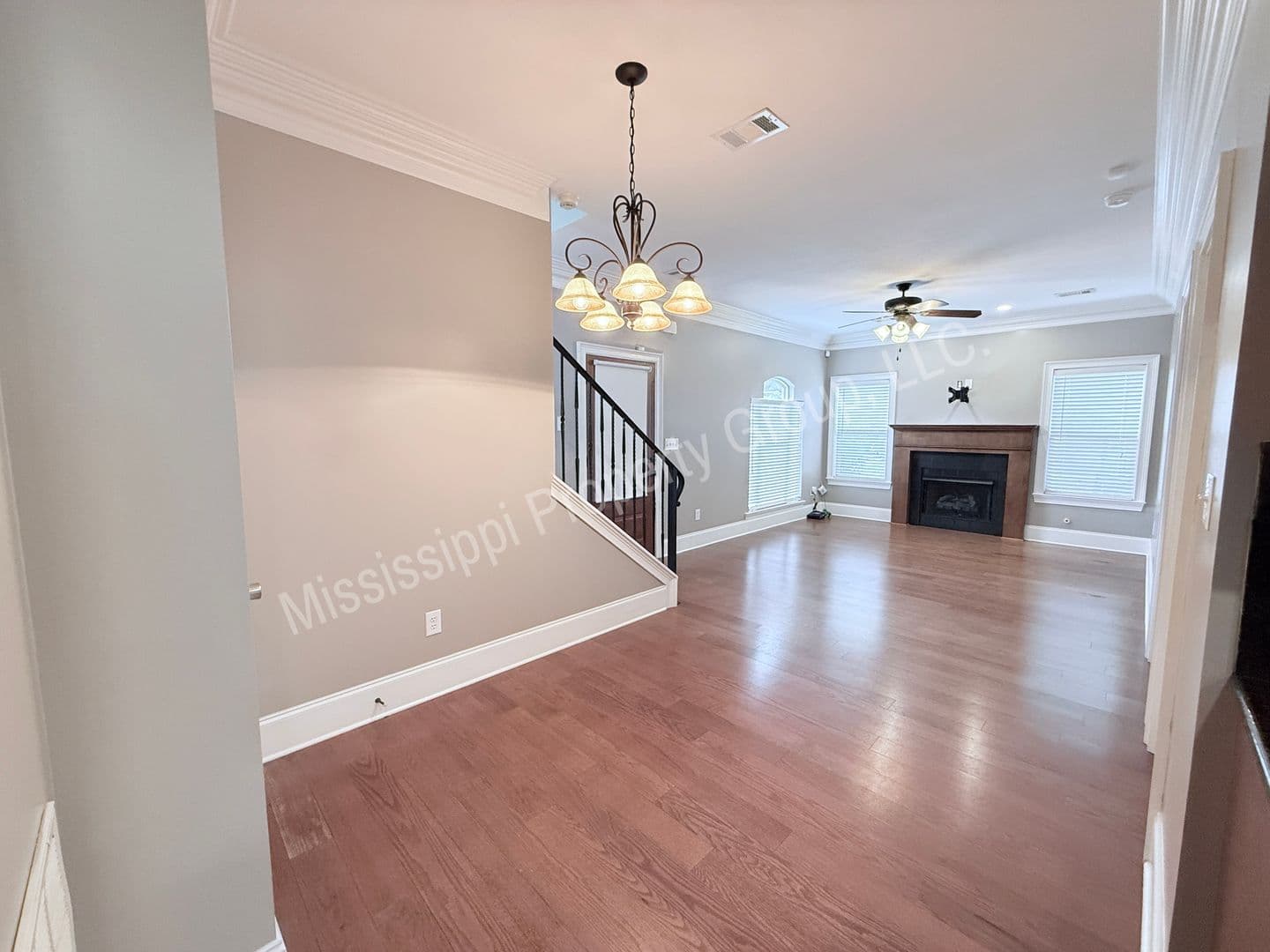 Oxford House: 157 Falls Grove Drive
