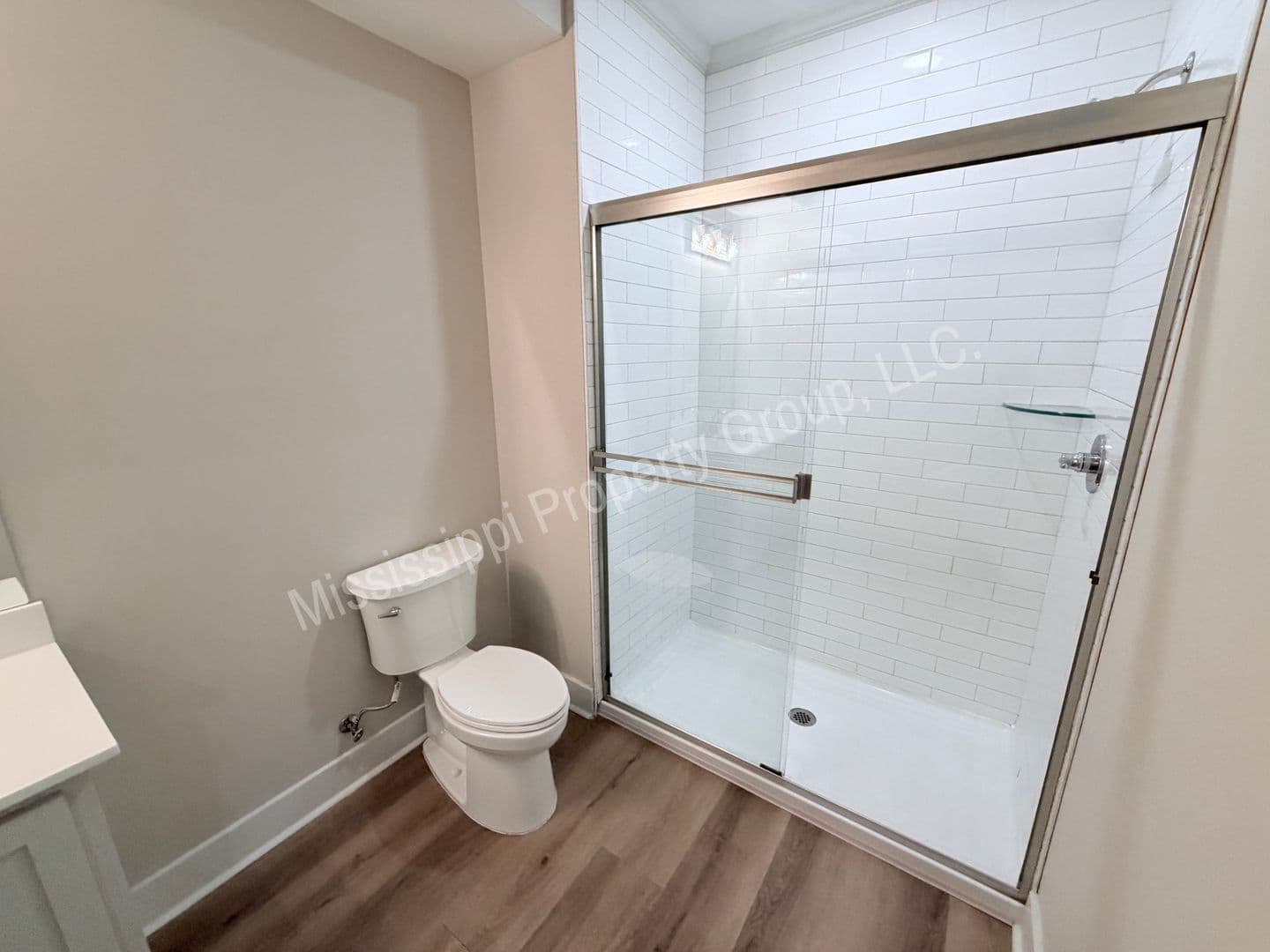Oxford Apartment: 1205 Pleasant Drive