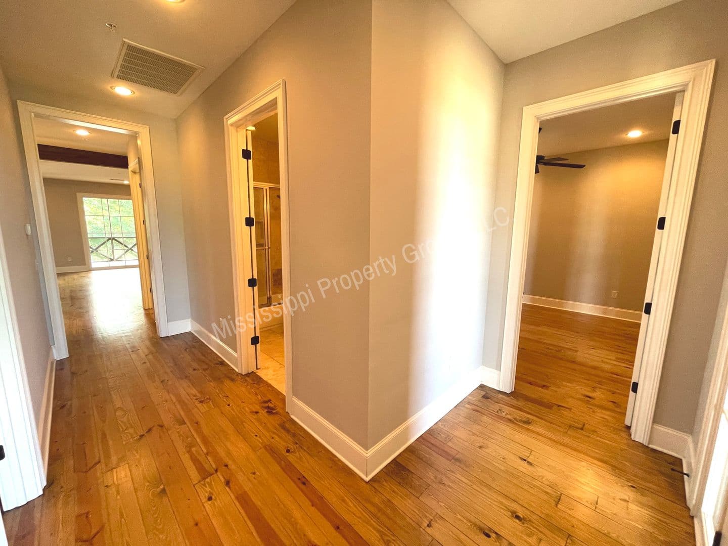 Oxford Condo: 800 College Hill Road, Unit 2302