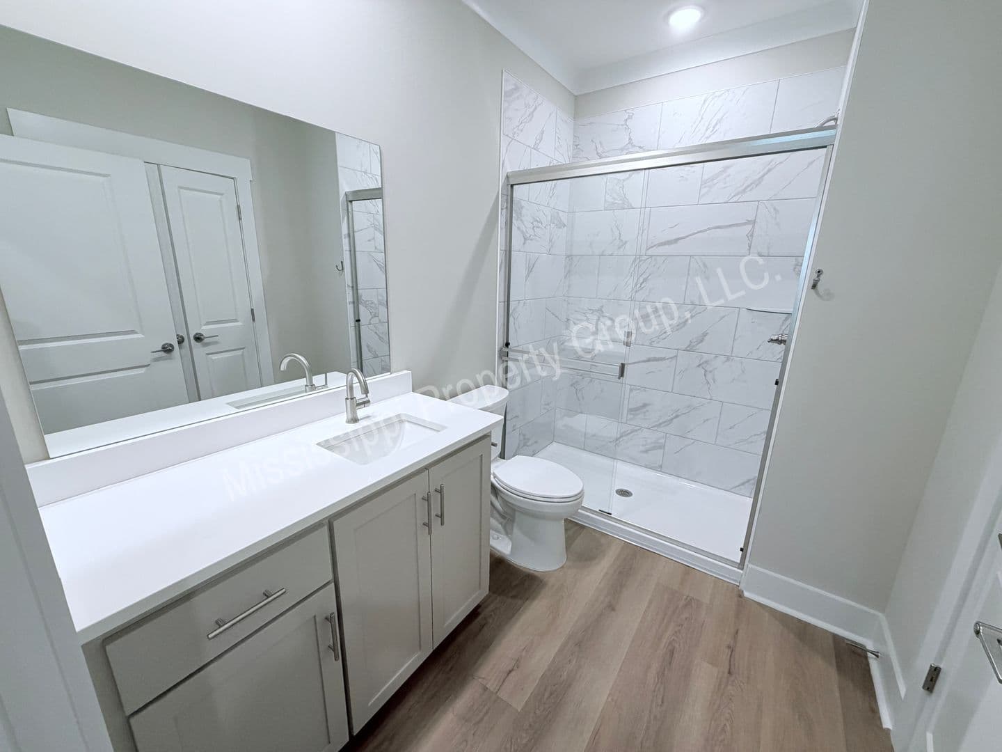 Oxford Apartment: 1401 Chickasaw Road