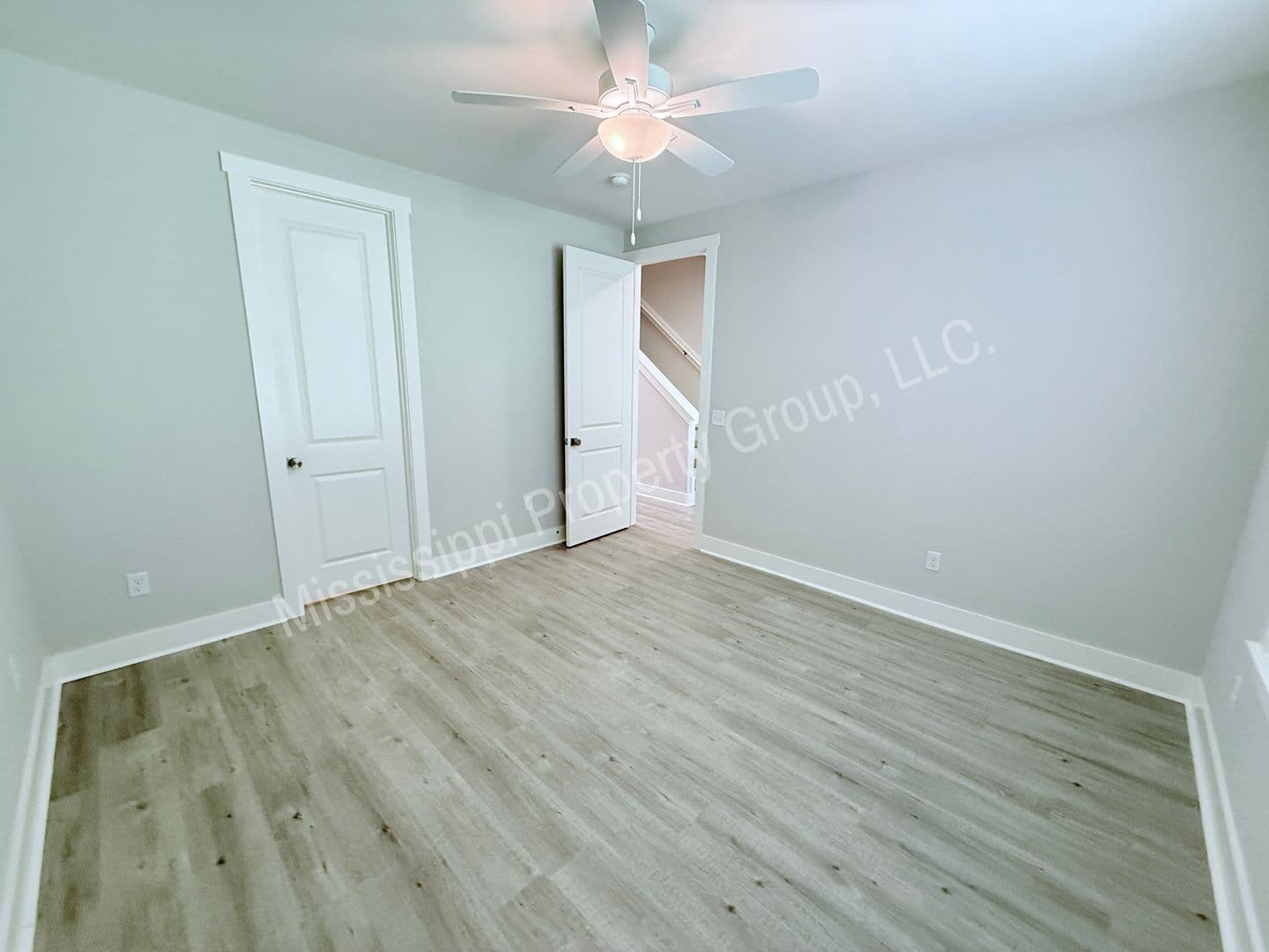 Oxford Townhome: 1815 Reserve Loop