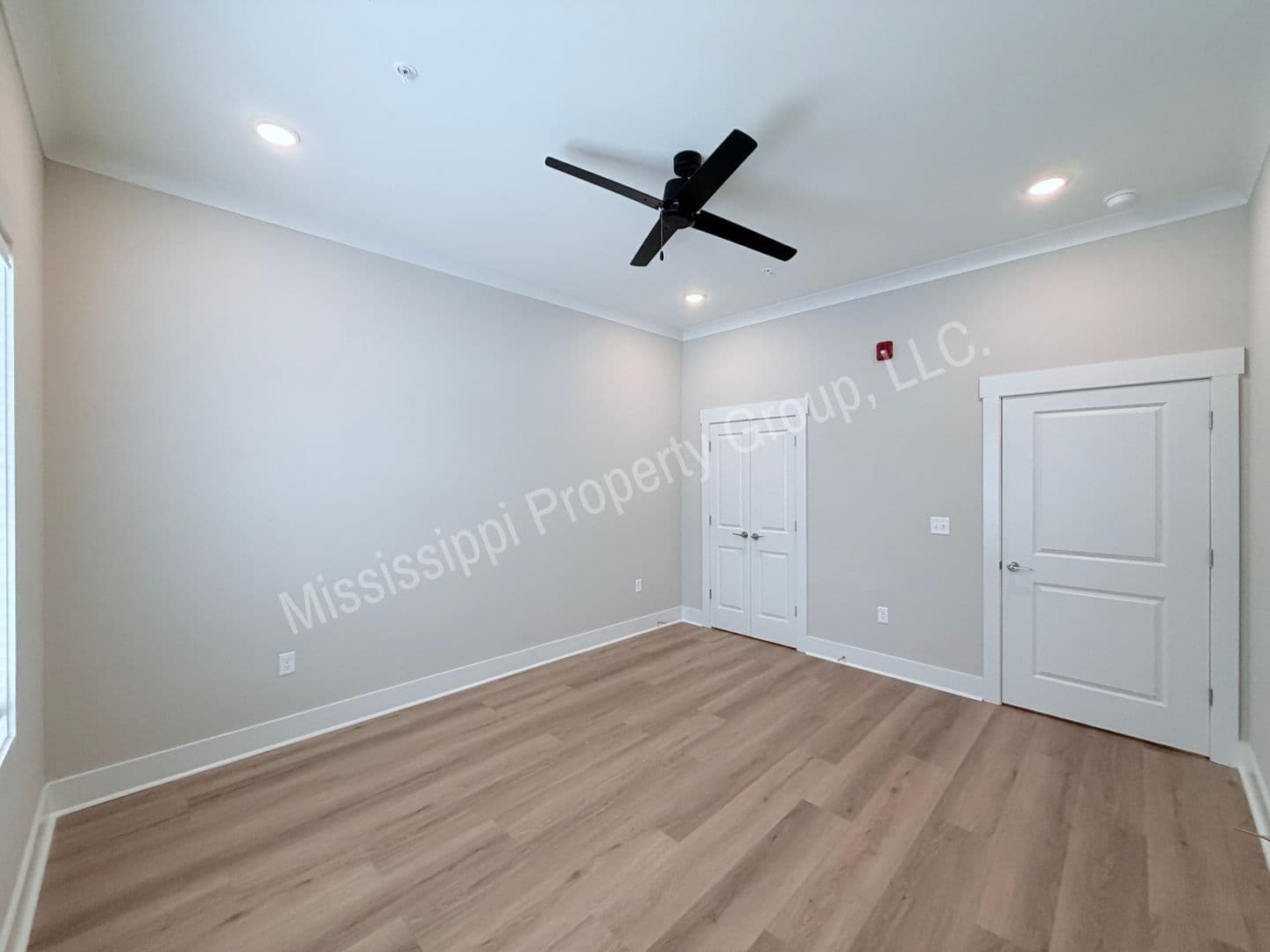 Oxford Apartment: 1401 Chickasaw Road