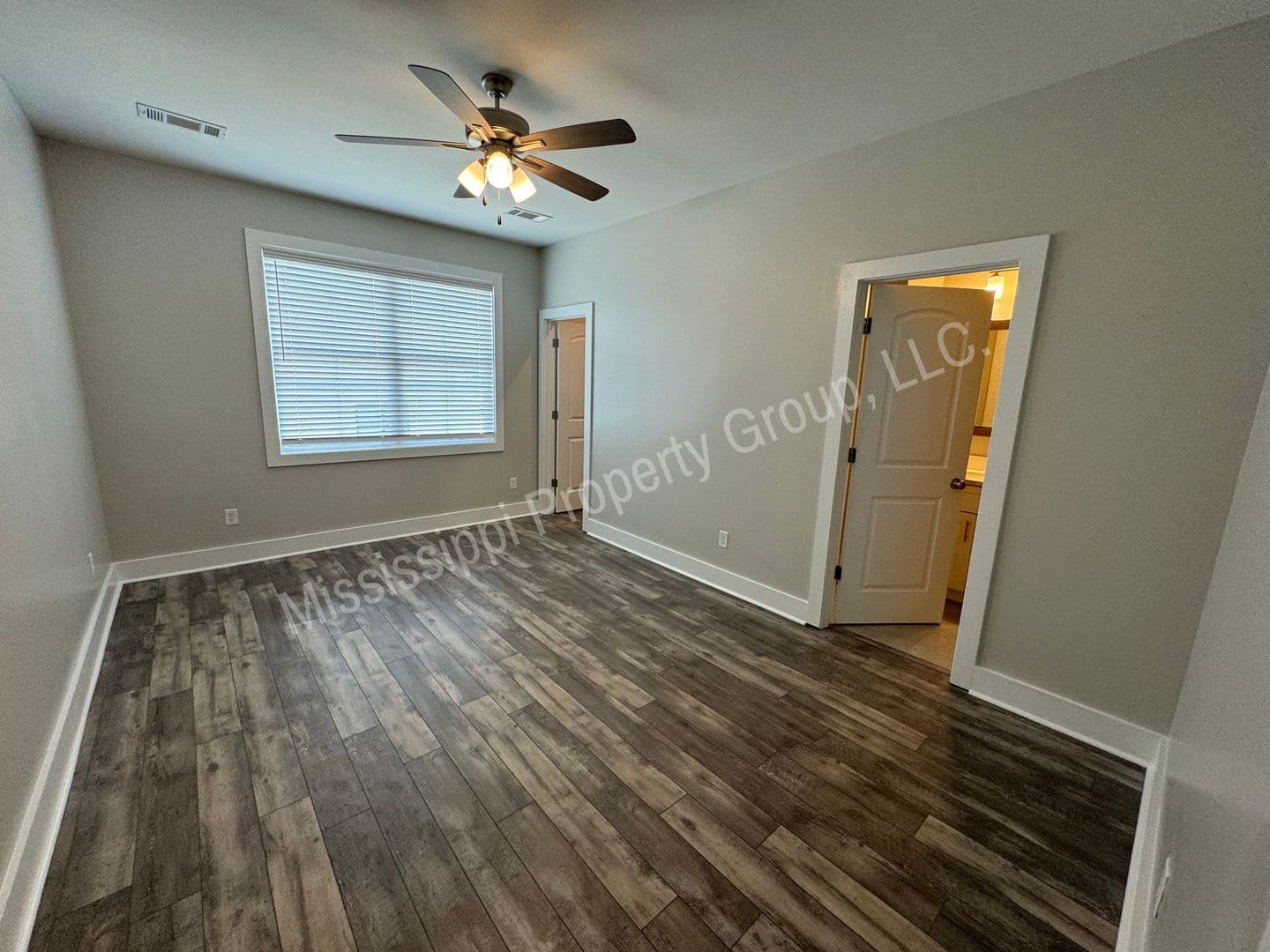 Oxford Townhome: 325 Stillwater Lane