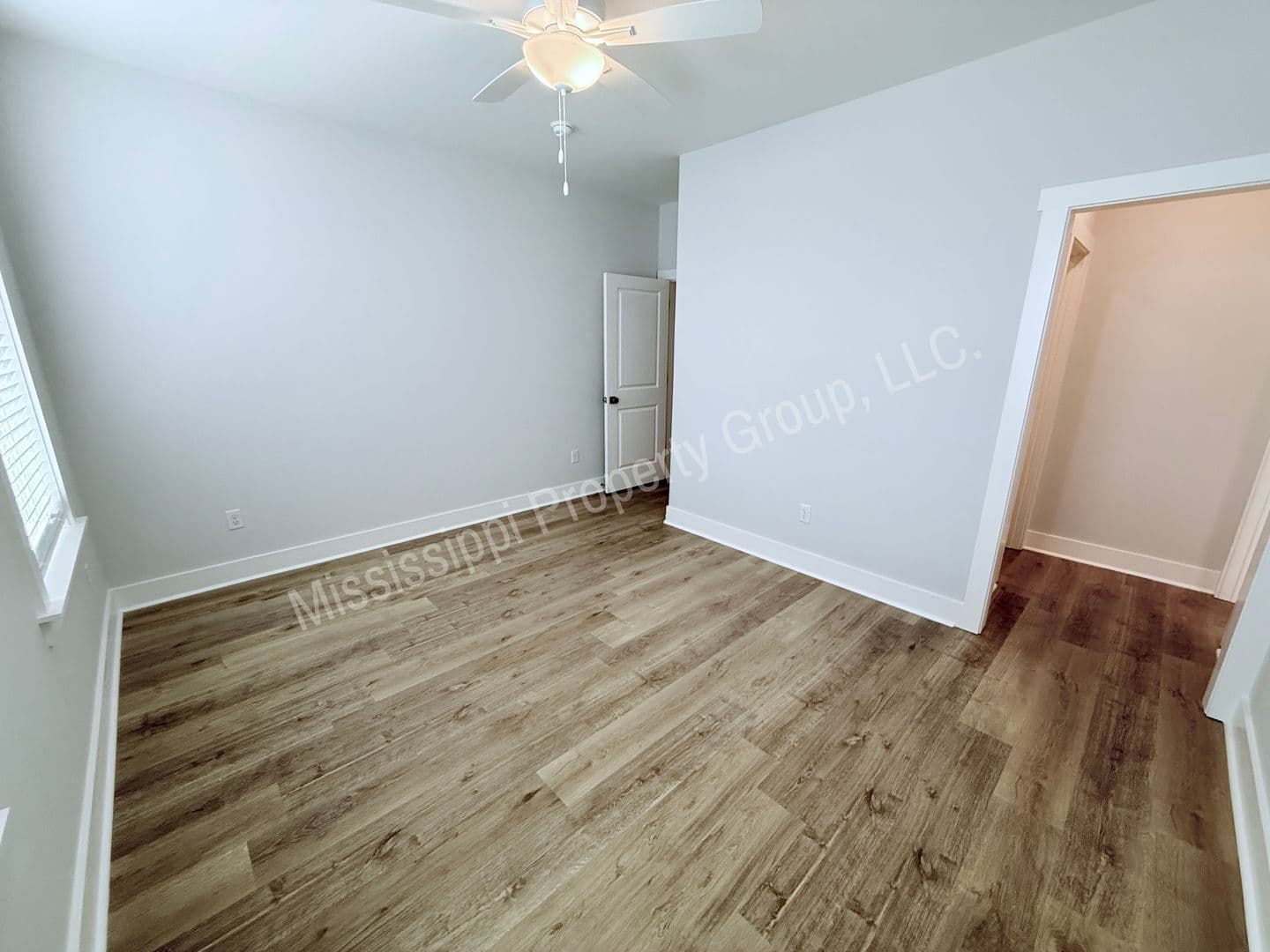 Oxford Townhome: 696 Miramar Lane