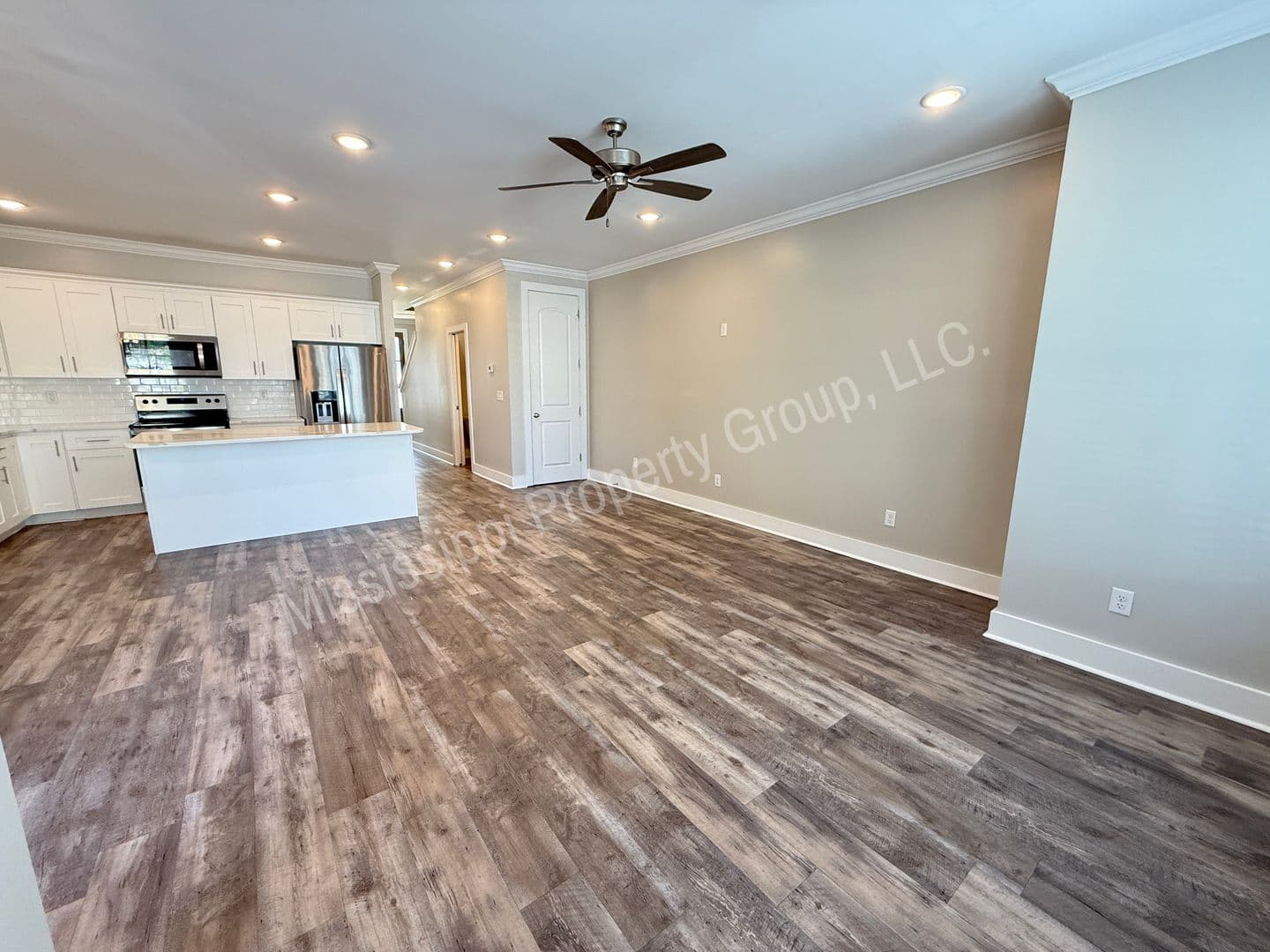Oxford Townhome: 323 Stillwater Lane