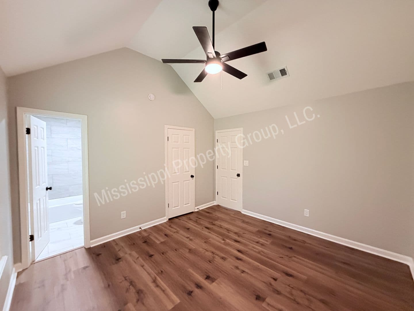 Oxford Townhome: 110 CR 102