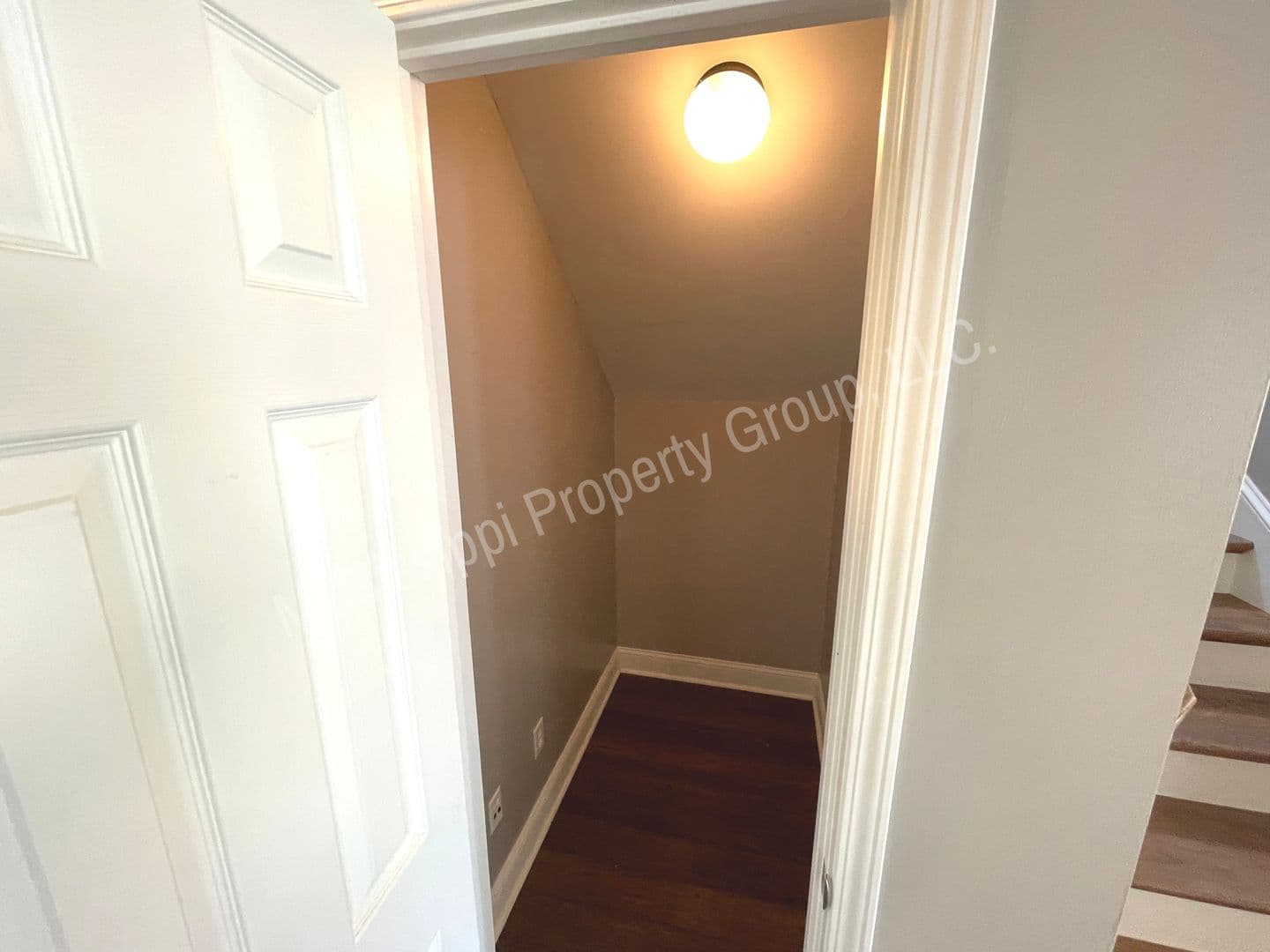 Oxford House: 302 Shumard Cove