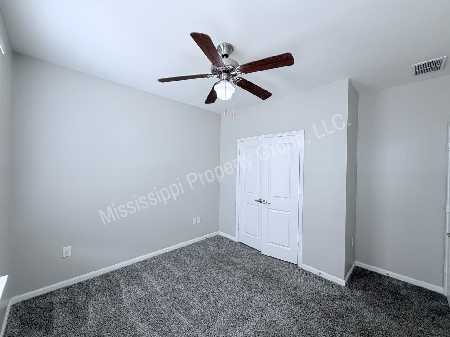Oxford Townhome: 459 Olive Branch Way