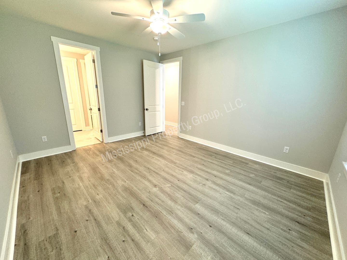 Oxford Townhome: 1837 Reserve Loop