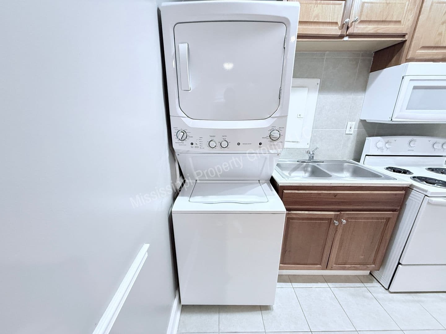 Oxford House: 1310 Jefferson Avenue, Unit B