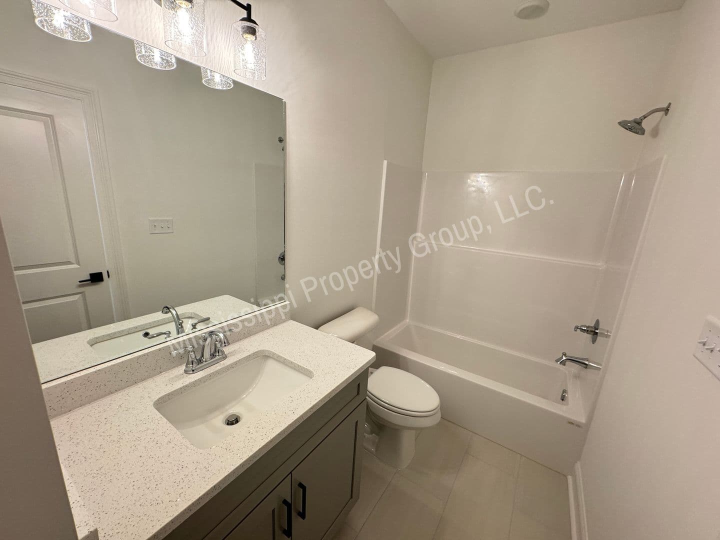 Oxford House: 314 Magnolia Court