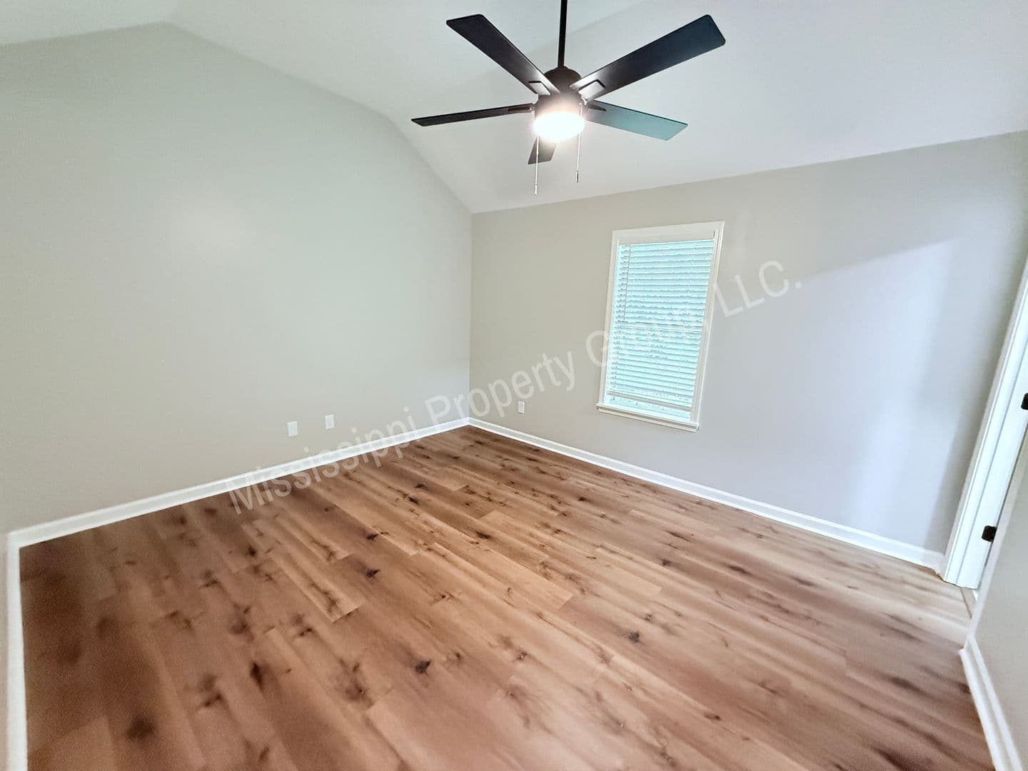 Oxford Townhome: 110 CR 102