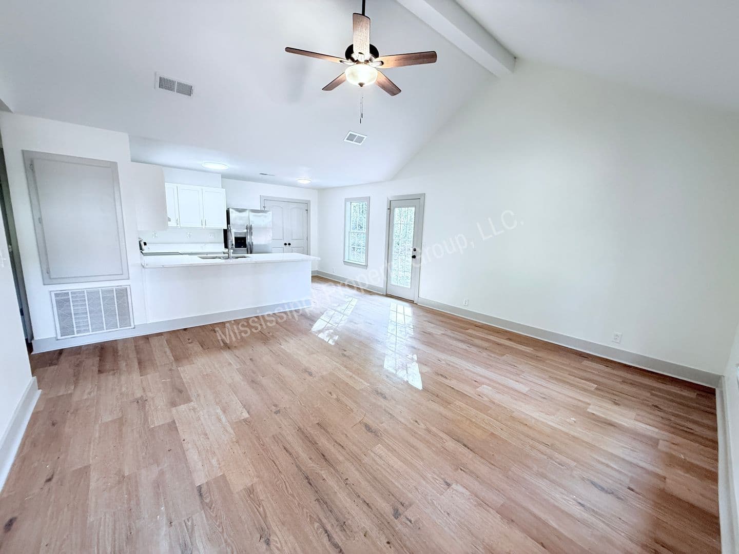 Oxford Townhome: 110 CR 102