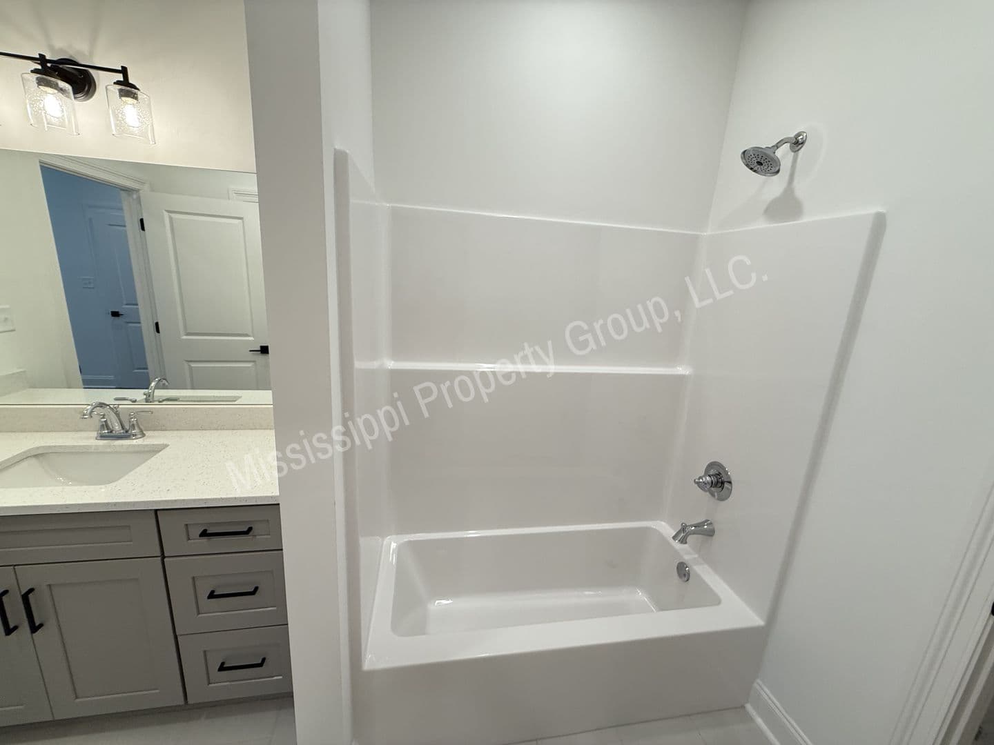 Oxford Townhome: 634 Cottage Grove Circle