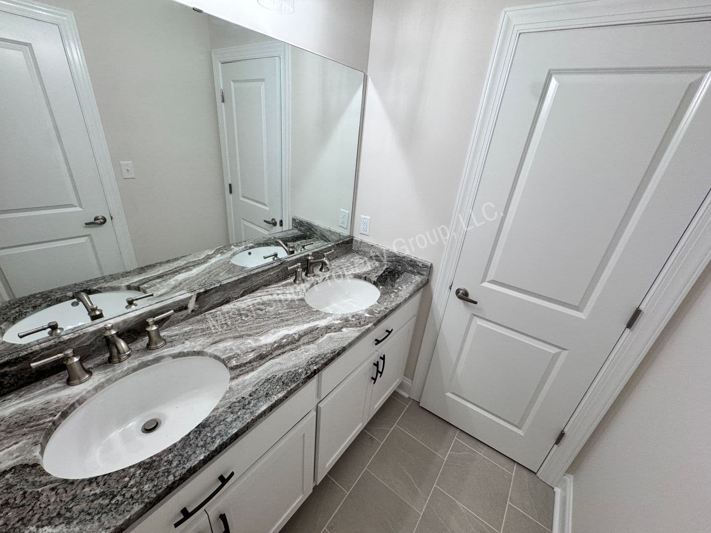 Oxford Townhome: 451 Lily Loop