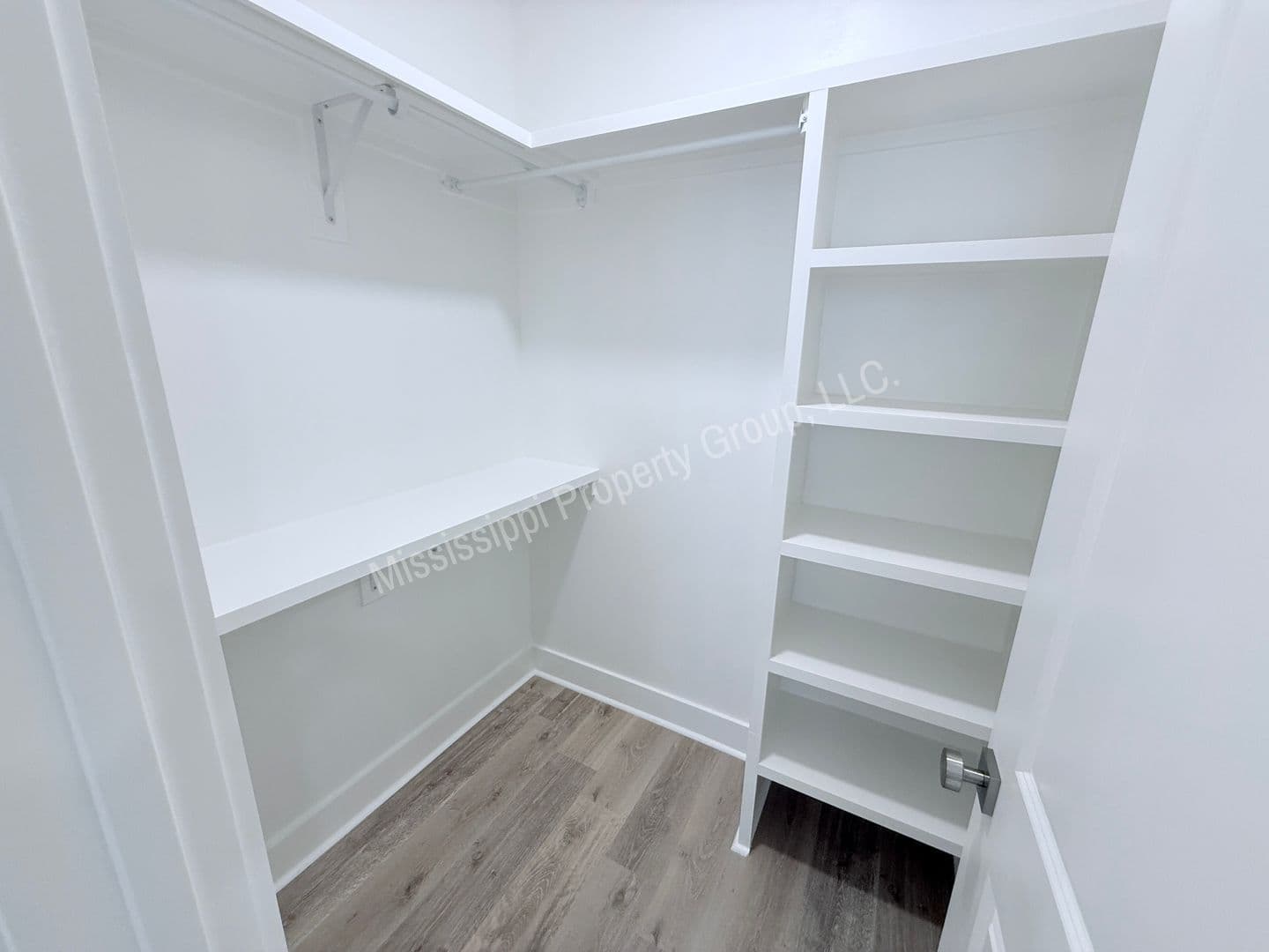 Oxford Townhome: 692 Miramar Lane
