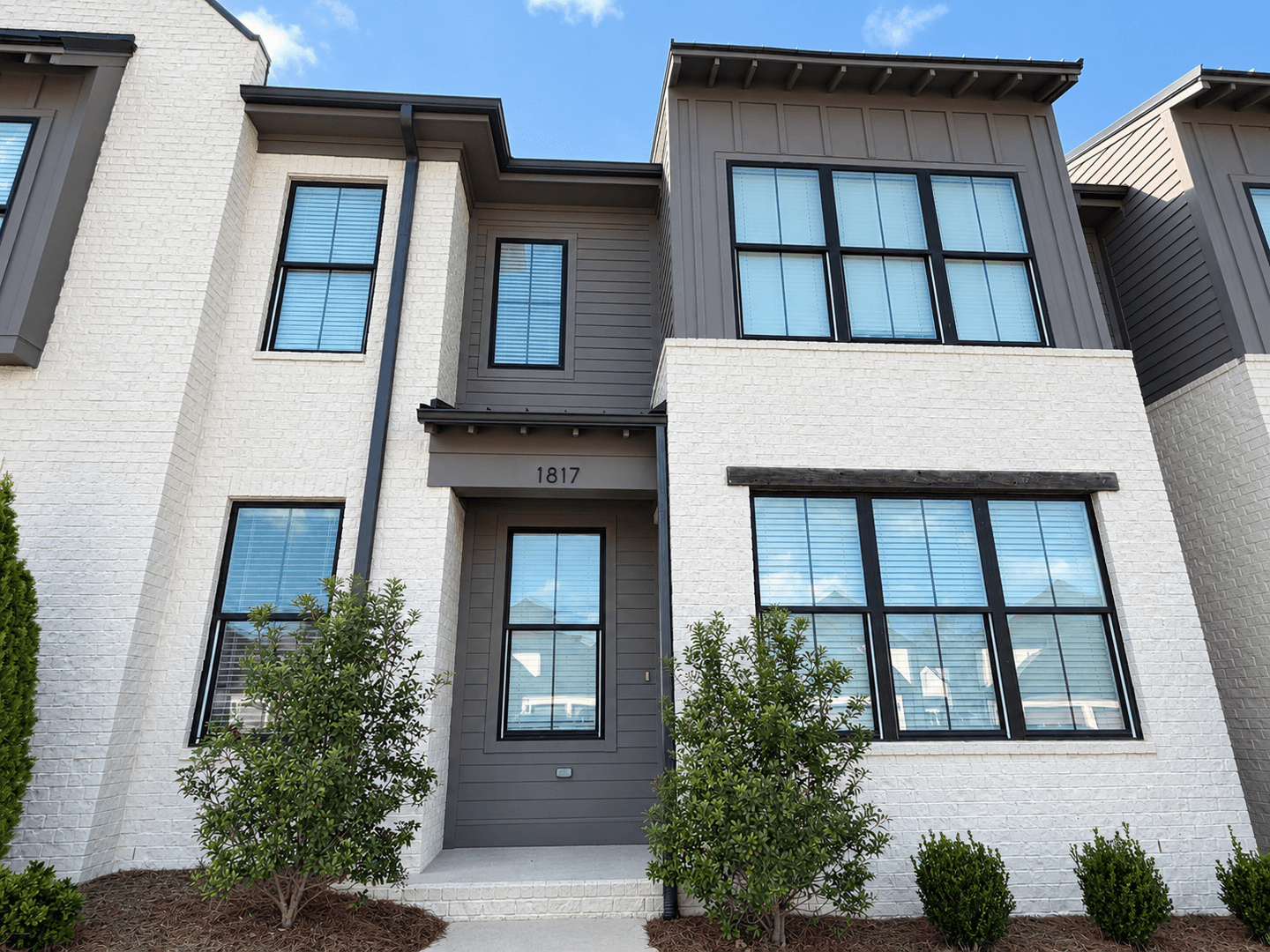 Oxford Townhome: 1817 Reserve Loop