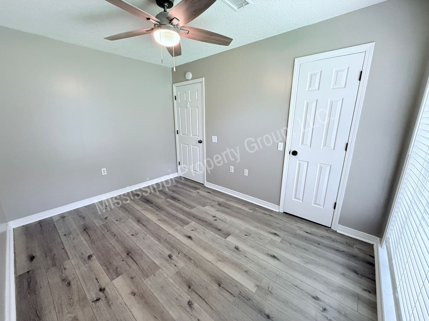 Oxford House: 2112 Harris Drive